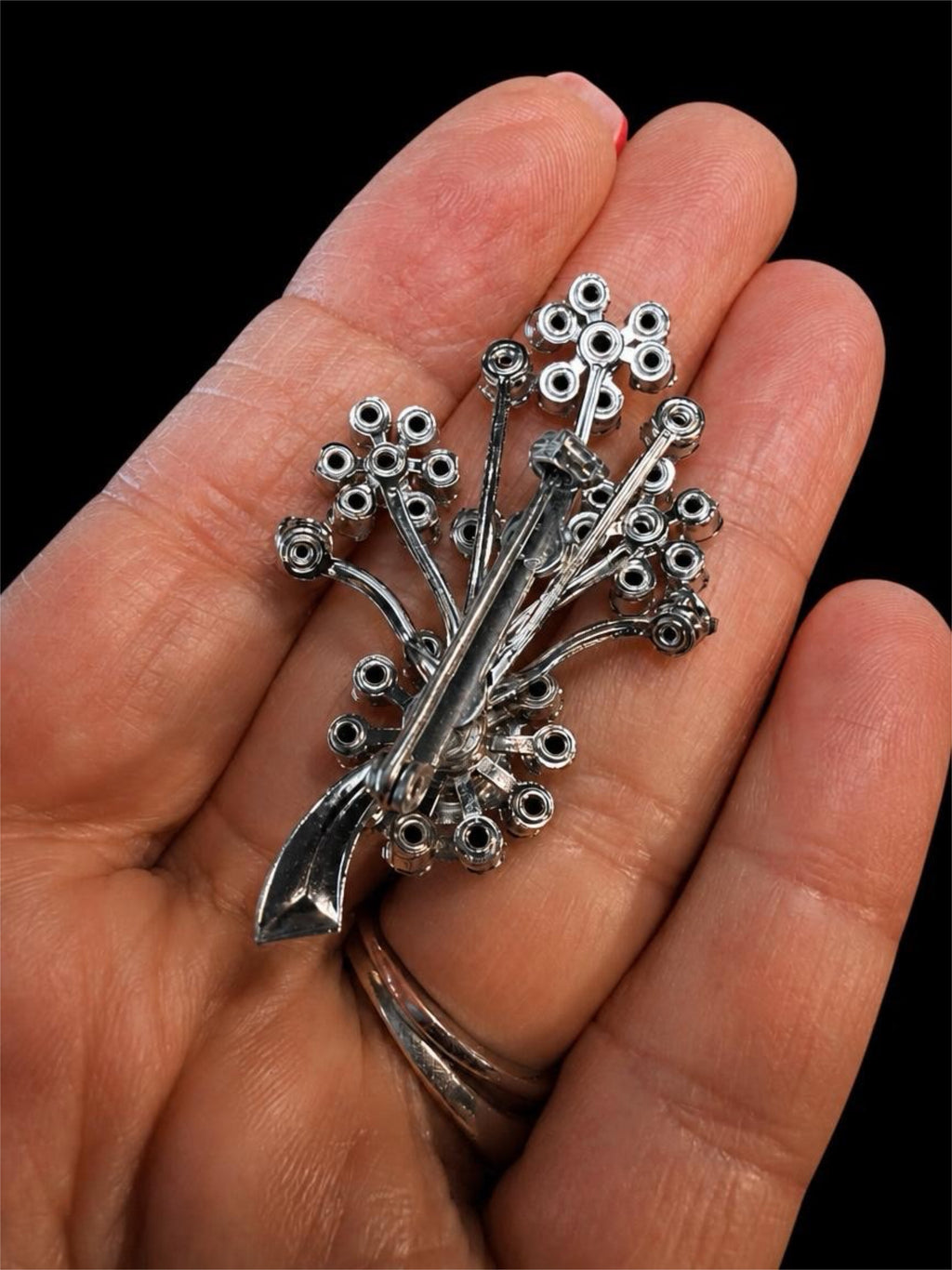 AMERICAN LEGION AUX. BROOCH