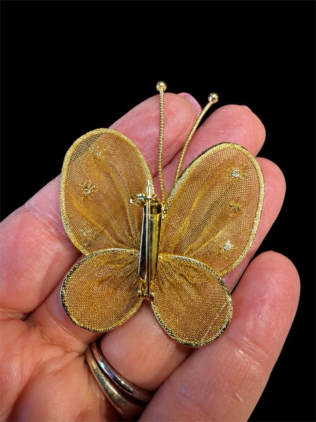 GOLD BUTTERFLY BROOCH
