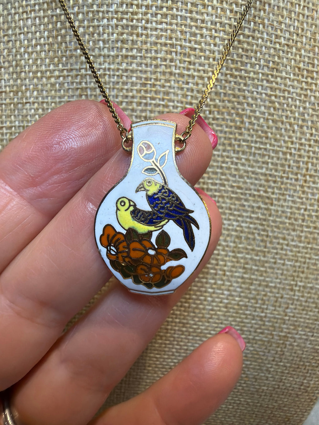 VINTAGE CLOISONNÉ BIRD NECKLACE