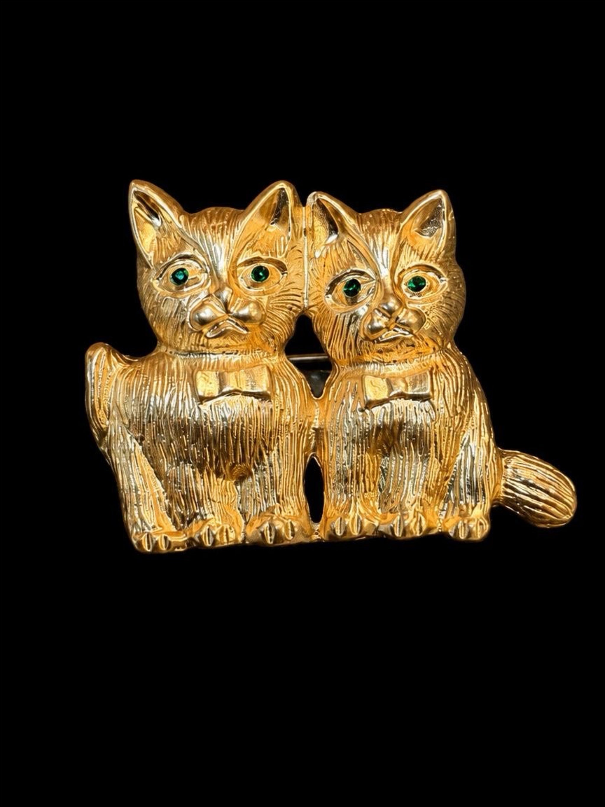 BRUSHED GOLD 2 CATS BROOCH