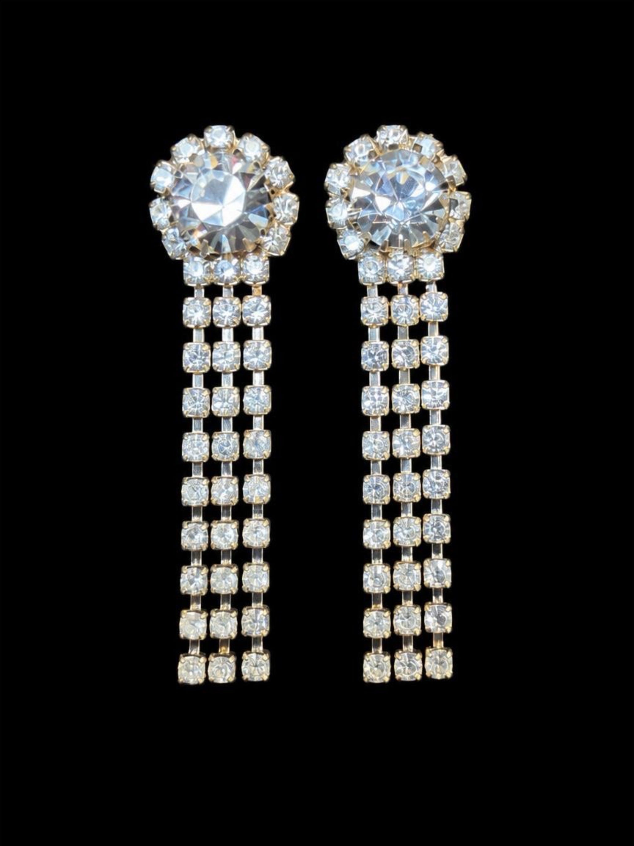 RHINESTONE DANGLE EARRINGS
