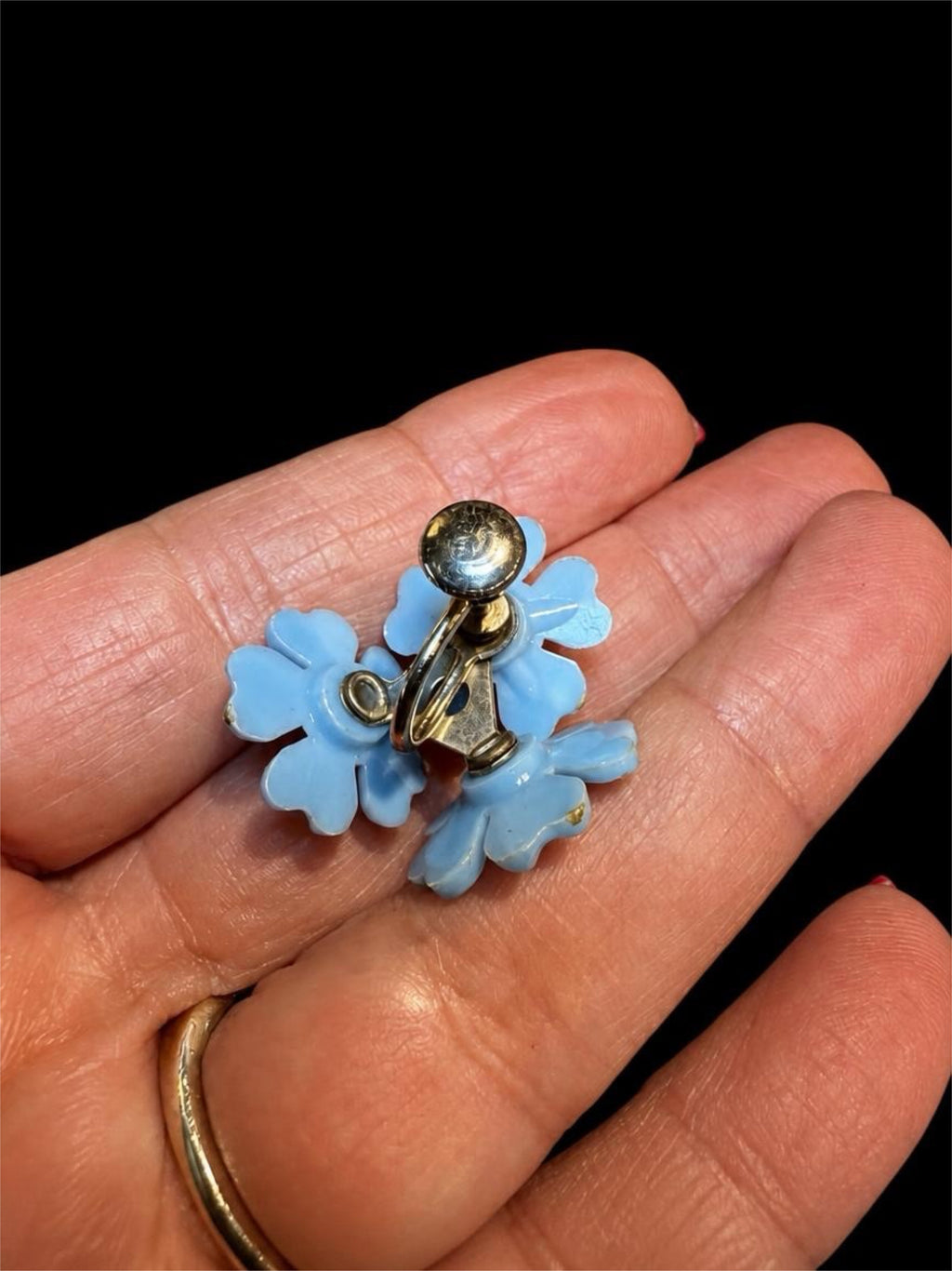 VINTAGE BLUE FLORAL EARRINGS