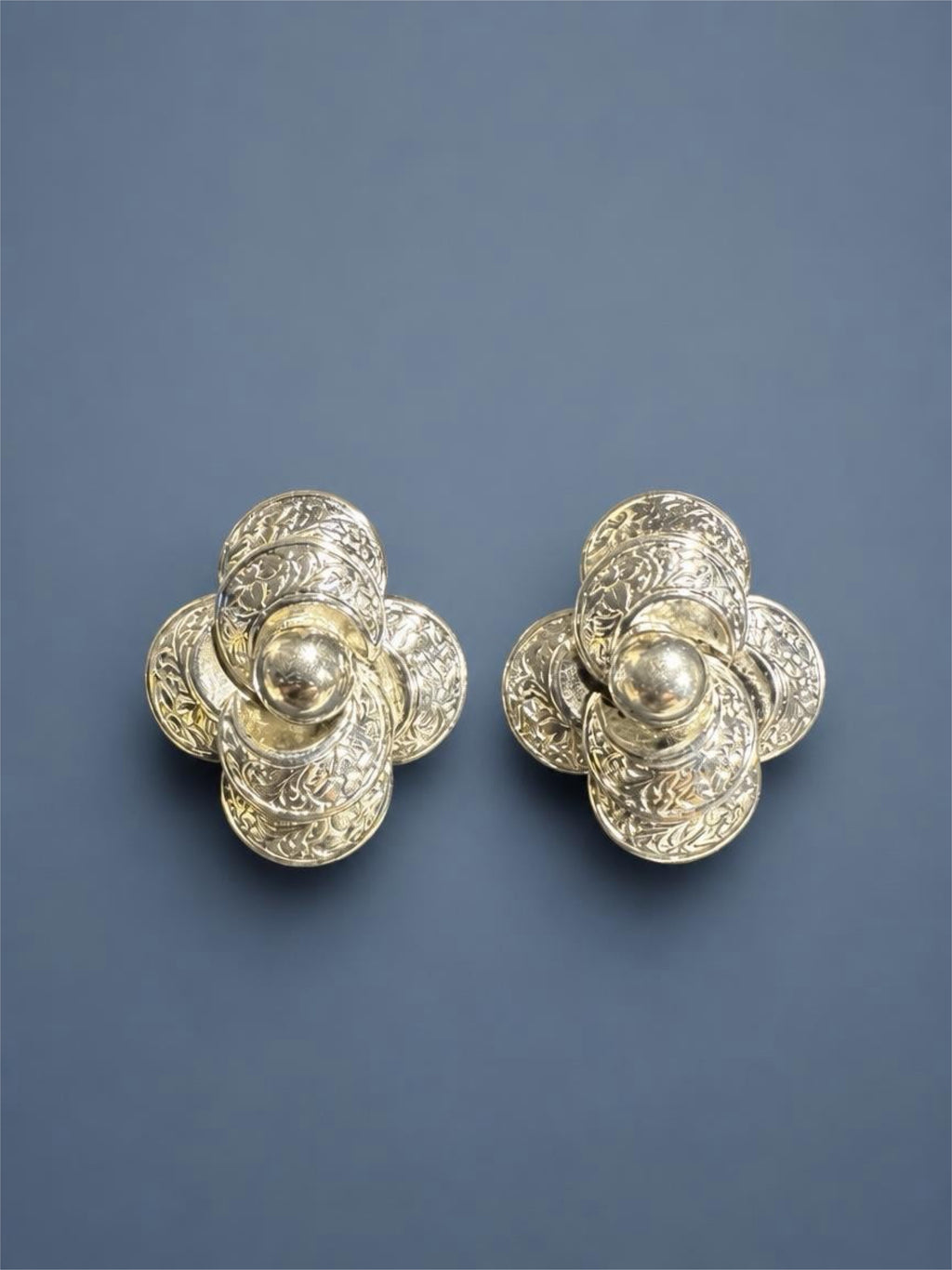 SILVER FLORAL EARRINGS