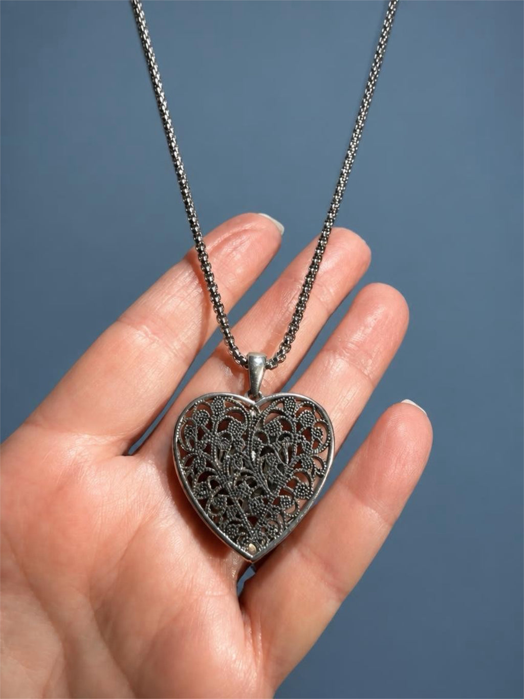 SILVER FILIGREE HEART NECKLACE
