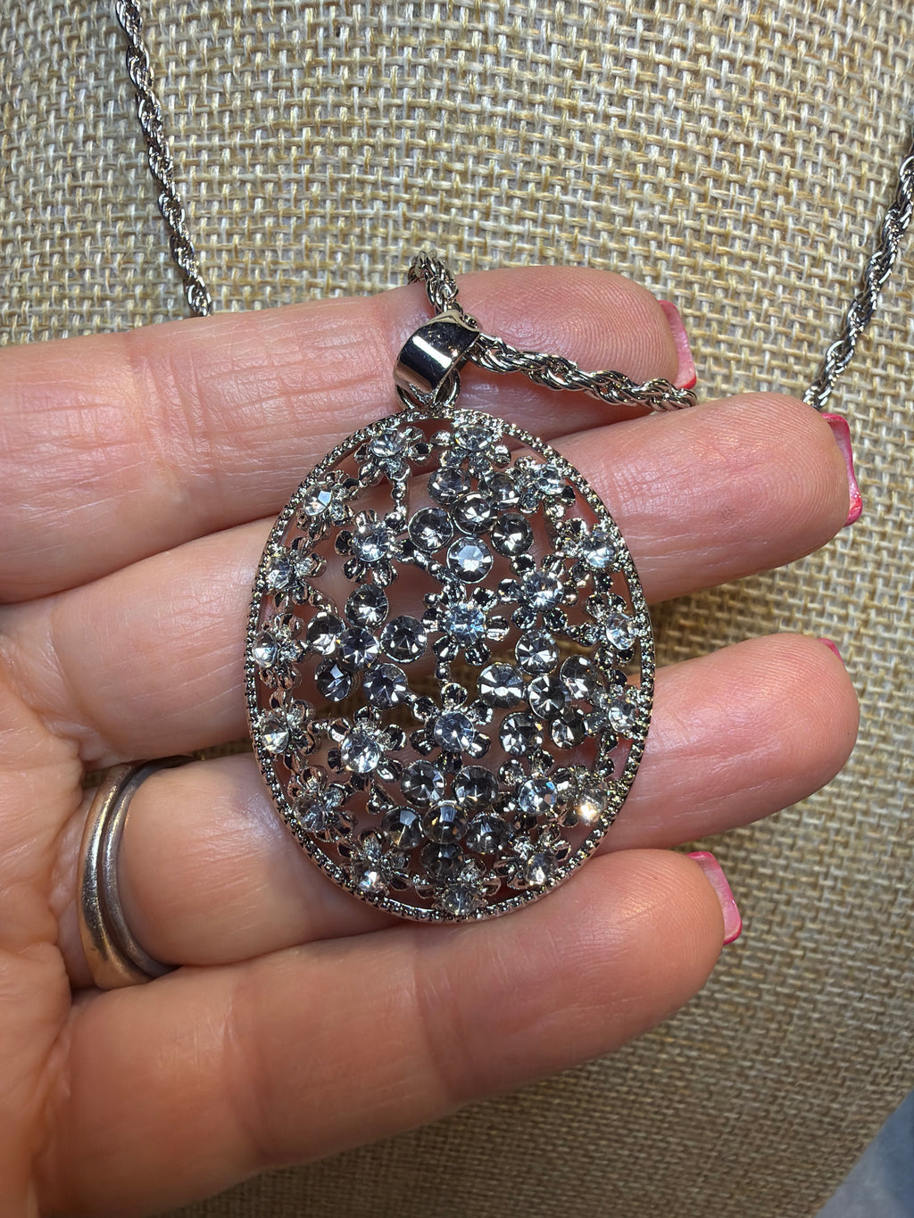 SILVER & RHINESTONE PENDANT NECKLACE