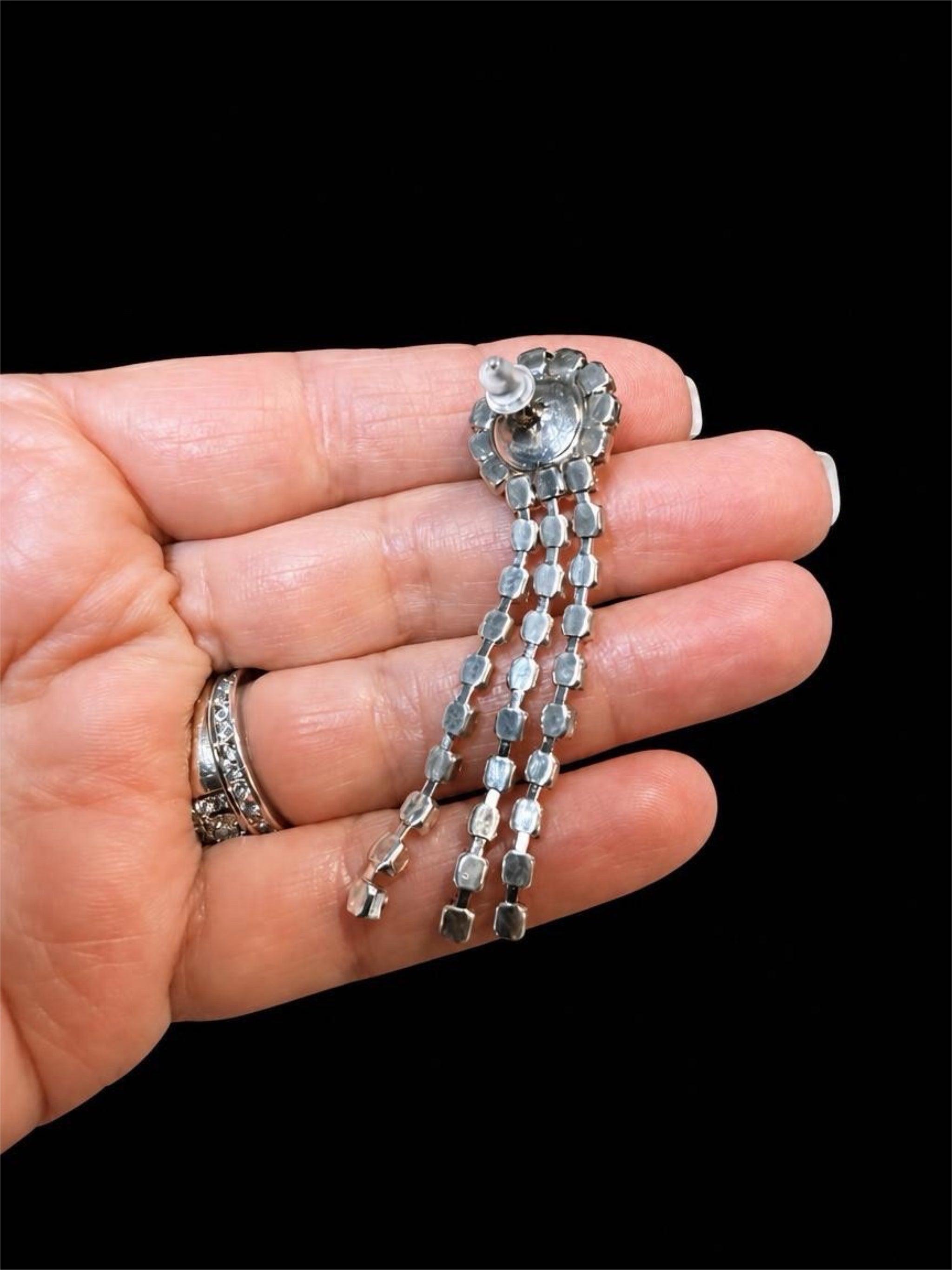 RHINESTONE DANGLE EARRINGS
