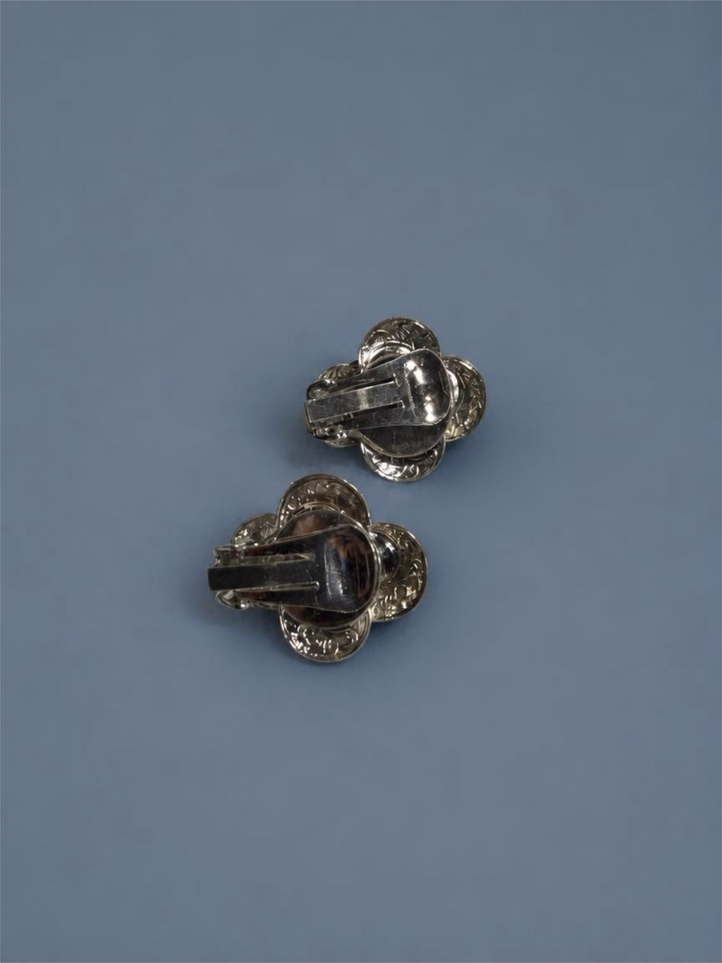 SILVER FLORAL EARRINGS