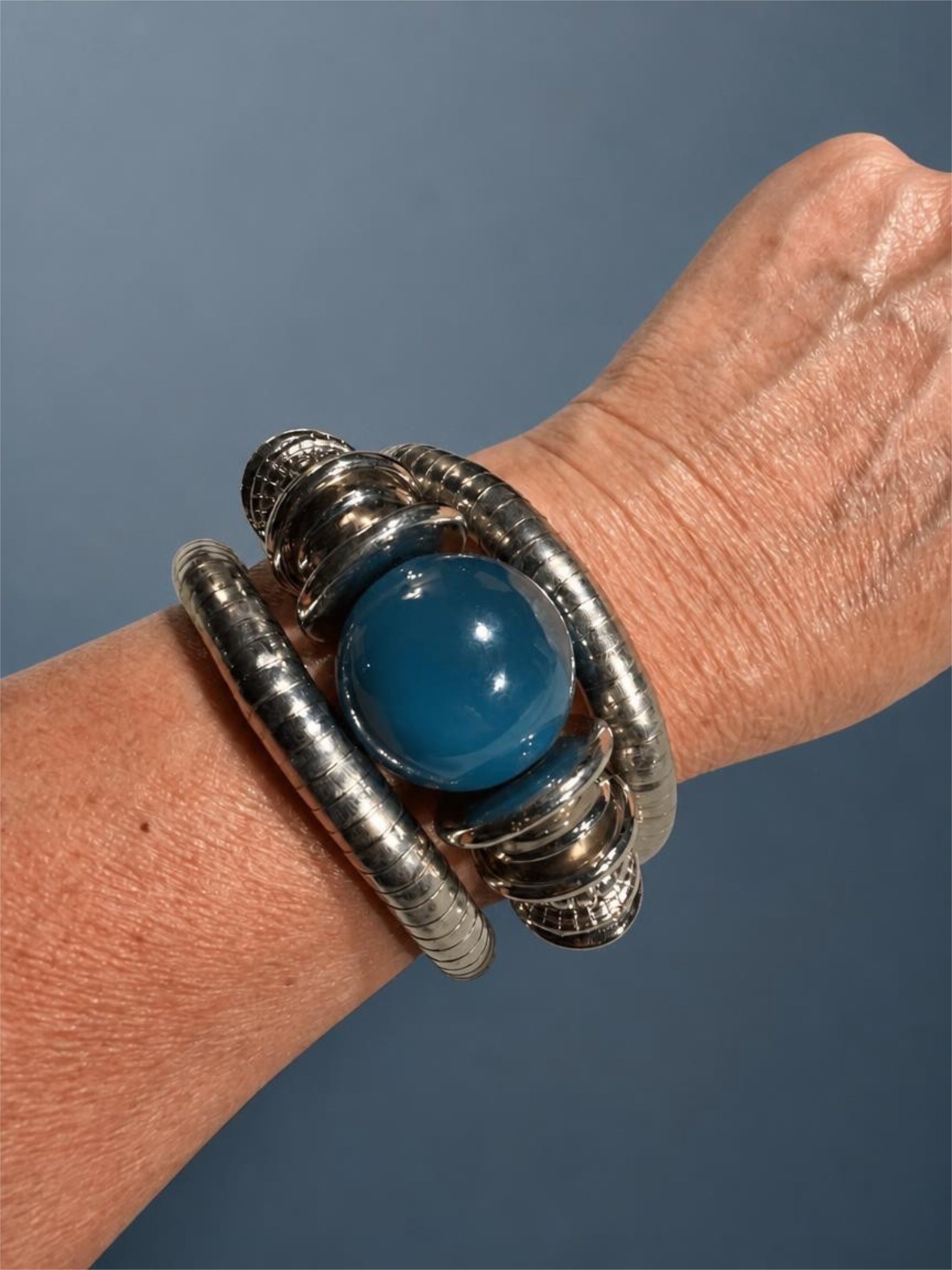 SILVER & BLUE BEAD COIL BRACELET