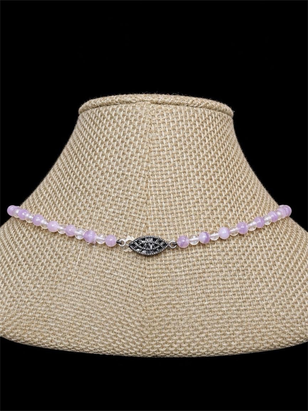 CLEAR & LAVENDER BEADED NECKLACE