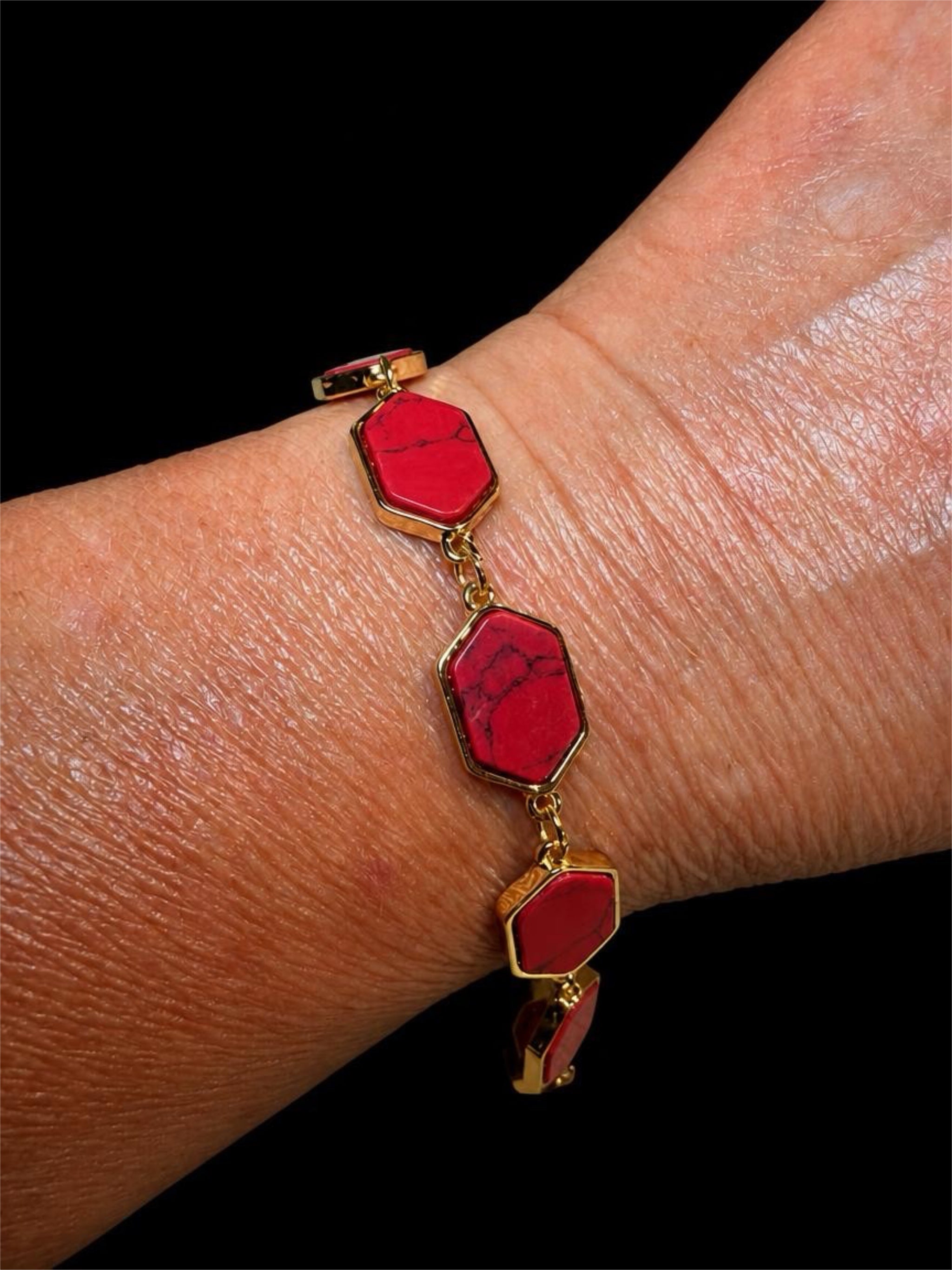 RED & GOLD ADJ. BRACELET