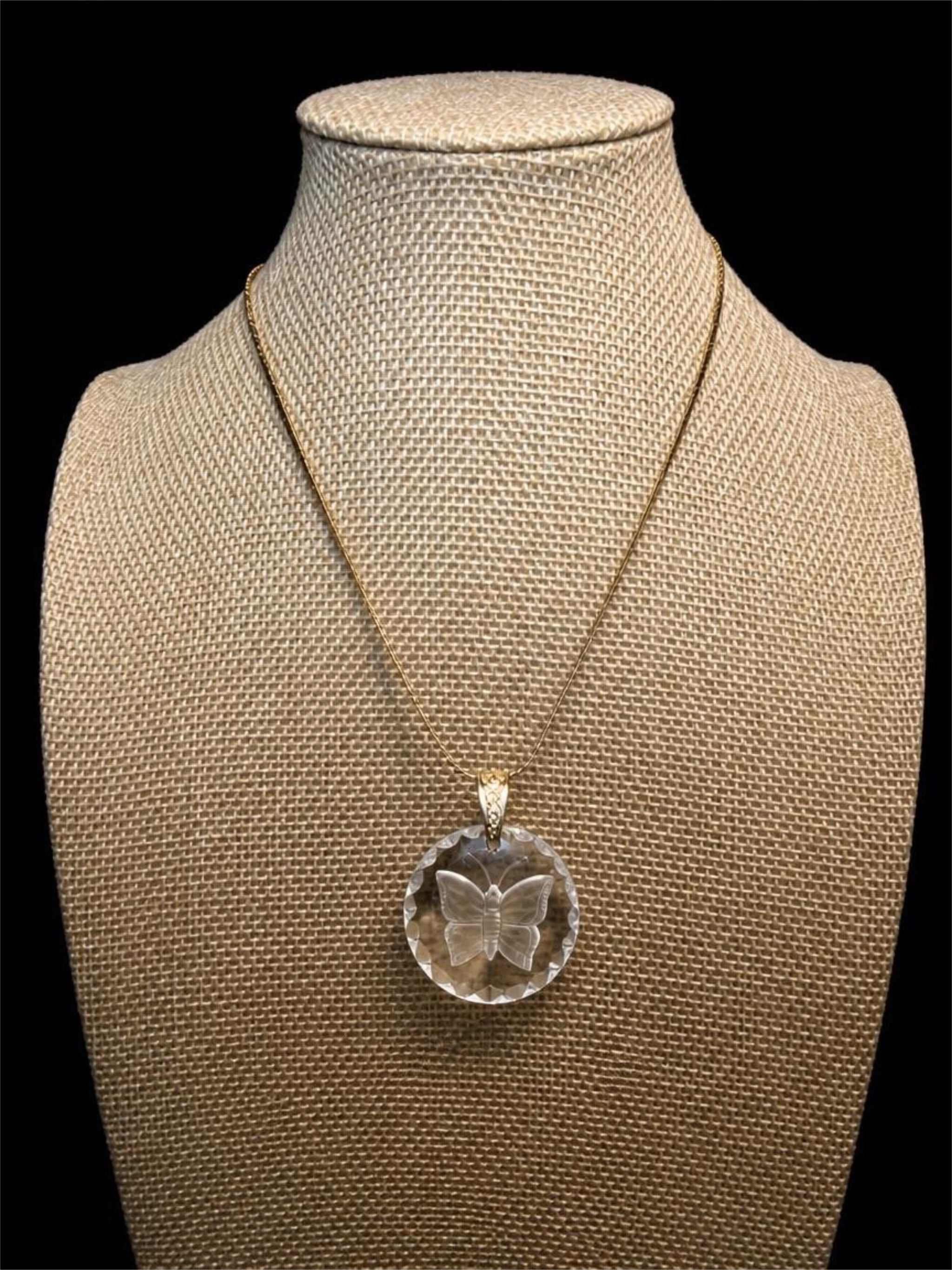 GLASS BUTTERFLY NECKLACE