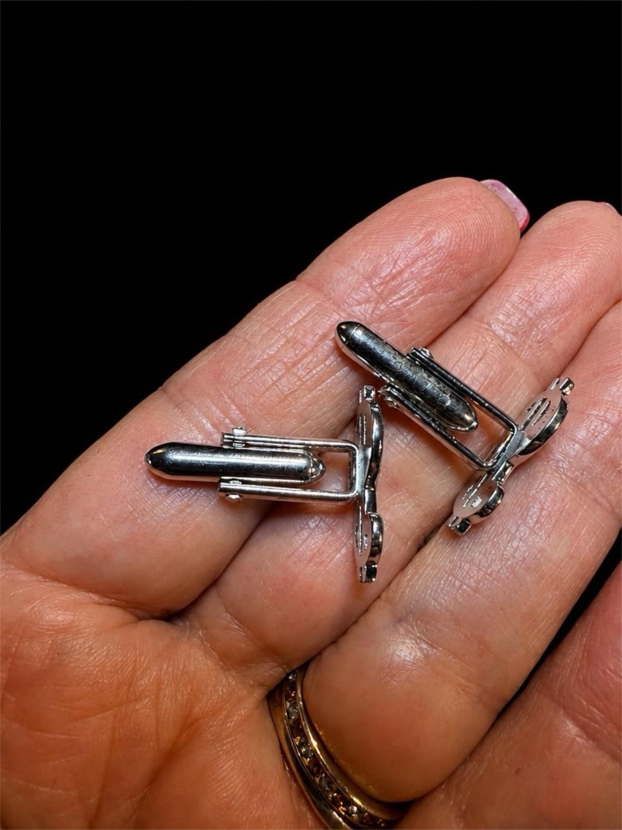 DOLLAR SIGN CUFFLINKS