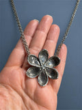 SILVER FLORAL NECKLACE