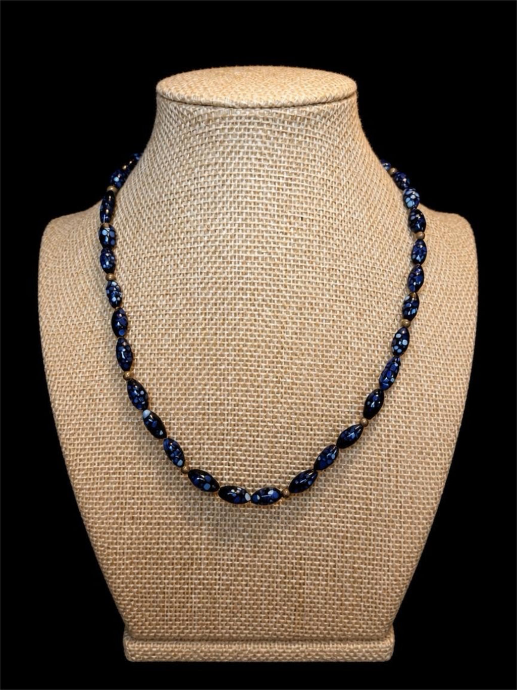 BLUE SPECKLE GLASS BEADED NECKLACE