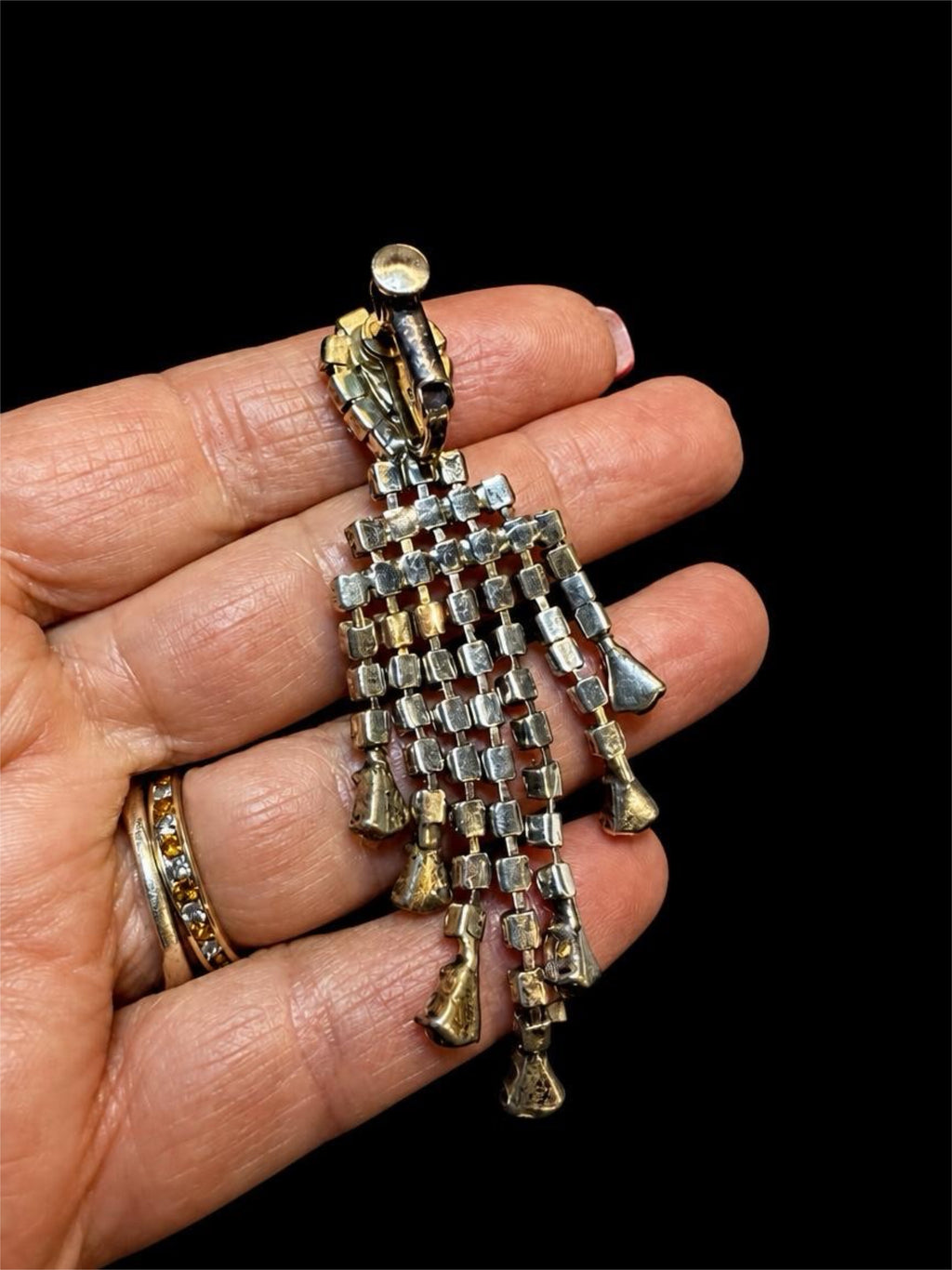 VINTAGE GLASS DANGLE EARRINGS