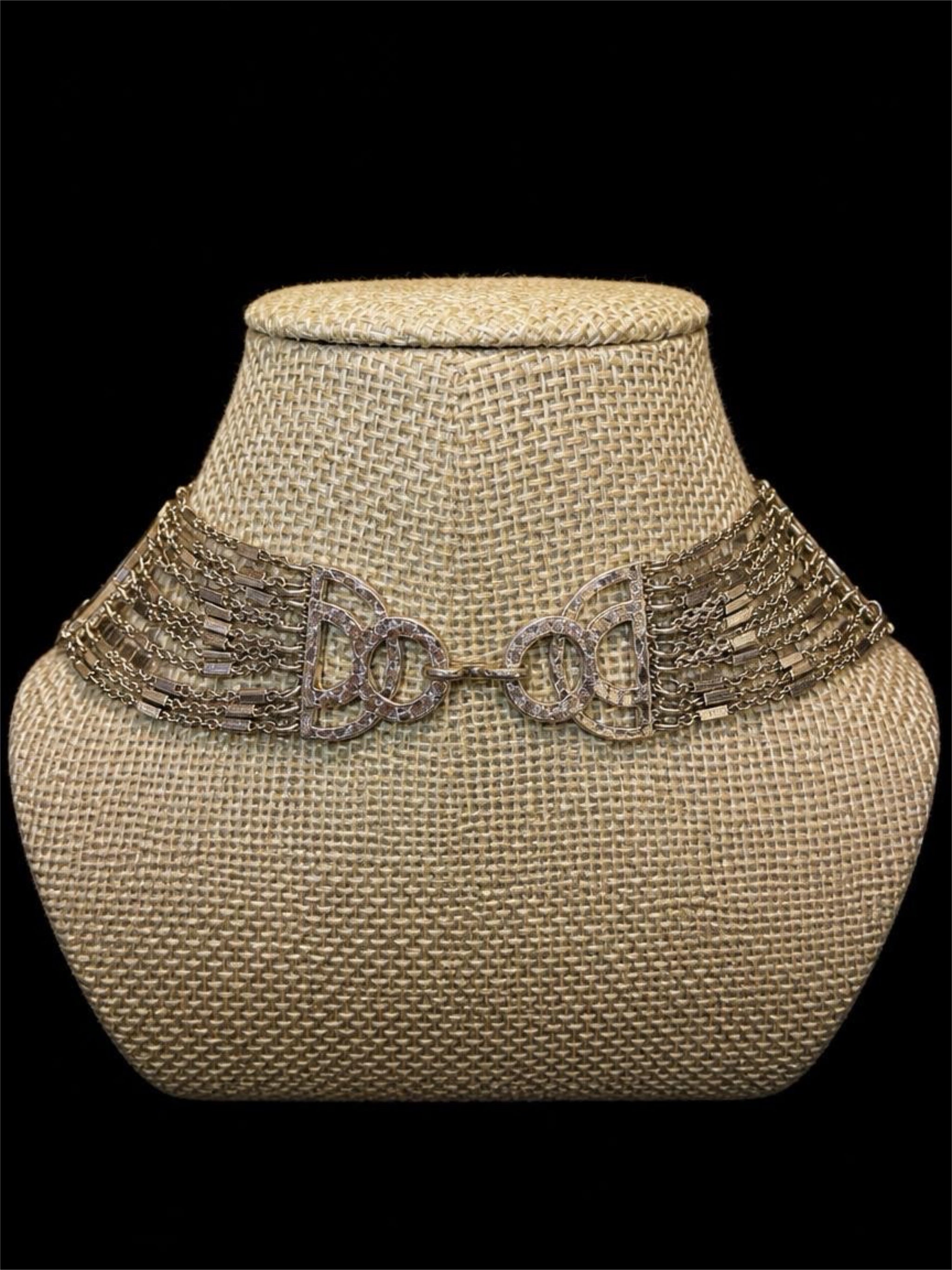 BEAUTIFUL FRONT & BACK GREEN BEADED NECKLACE