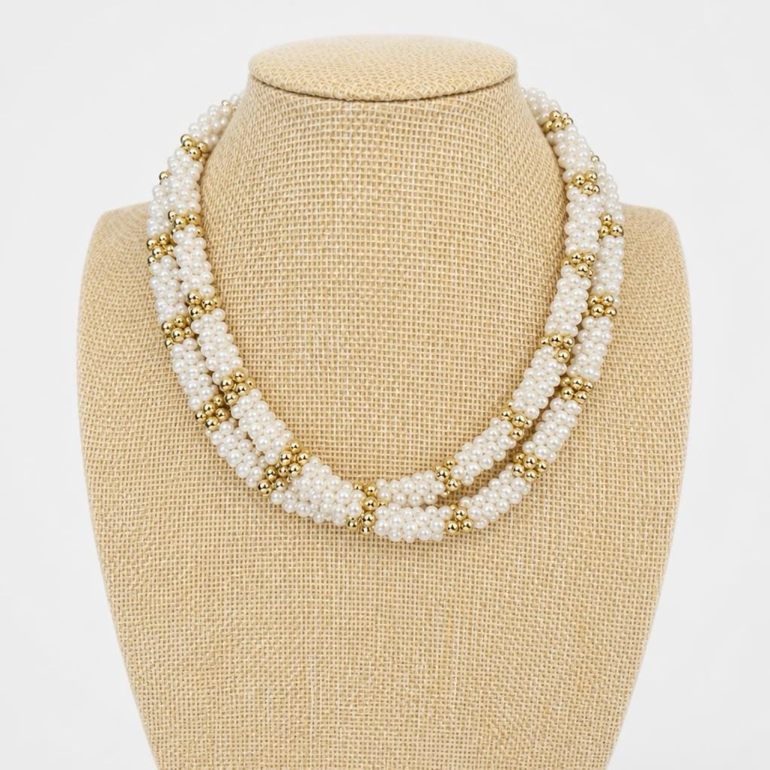 VINTAGE PEARL & GOLD SEED BEADED NECKLACE