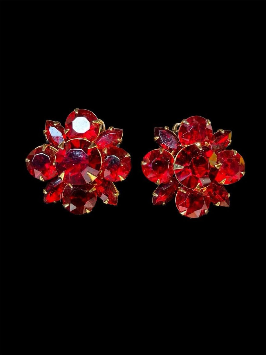 VINTAGE RUBY RED GLASS EARRINGS