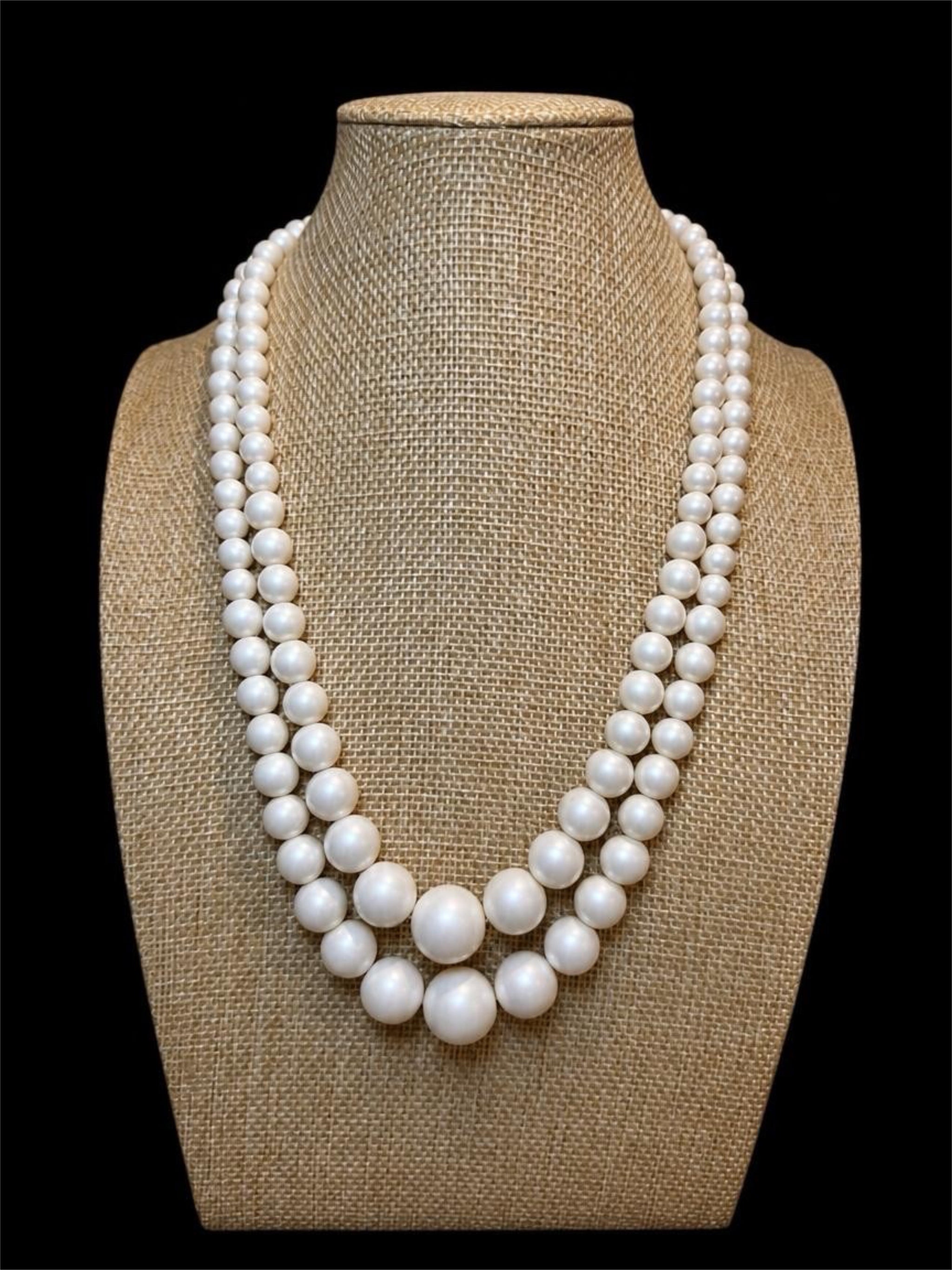 VINTAGE HONG KONG MATTE PEARL NECKLACE