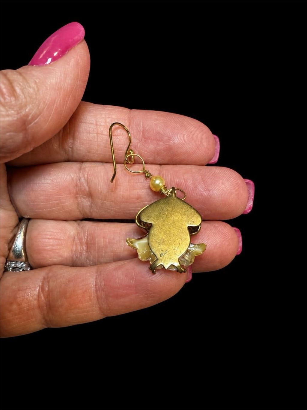 GLASS ACORN CAP EARRINGS