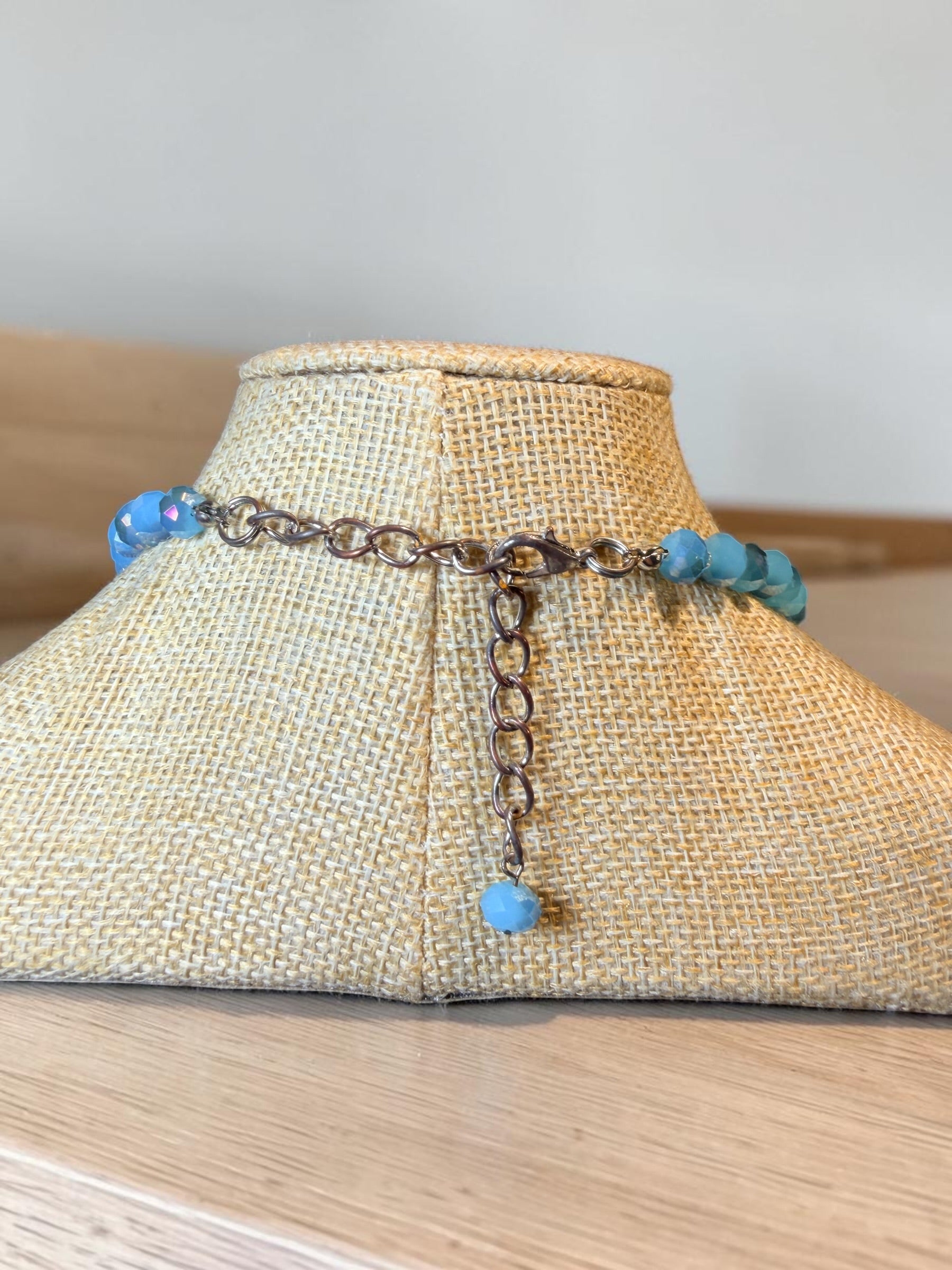 BLUE GLASS BEAD NECKLACE