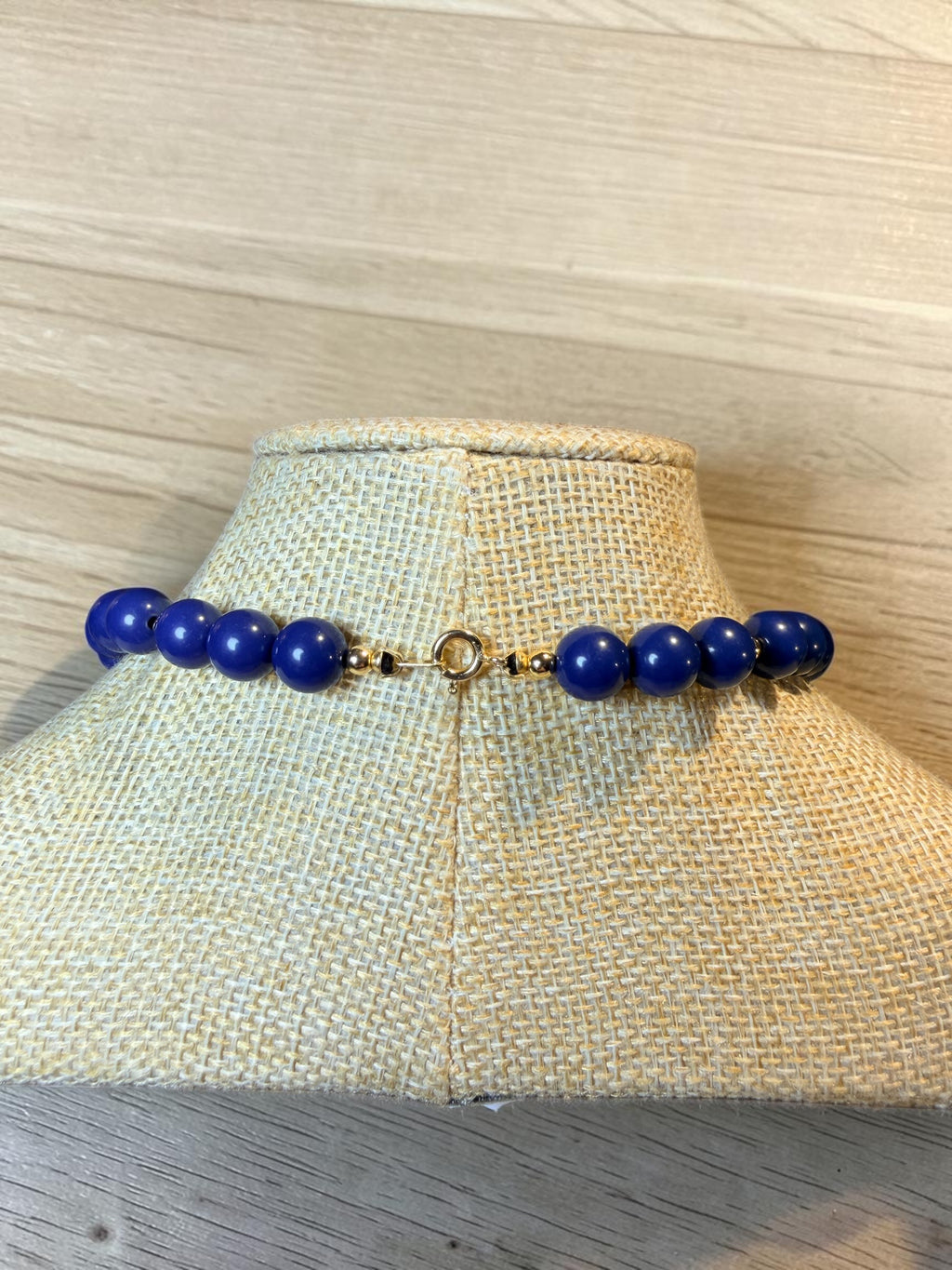 VINTAGE BLUE BEAD NECKLACE