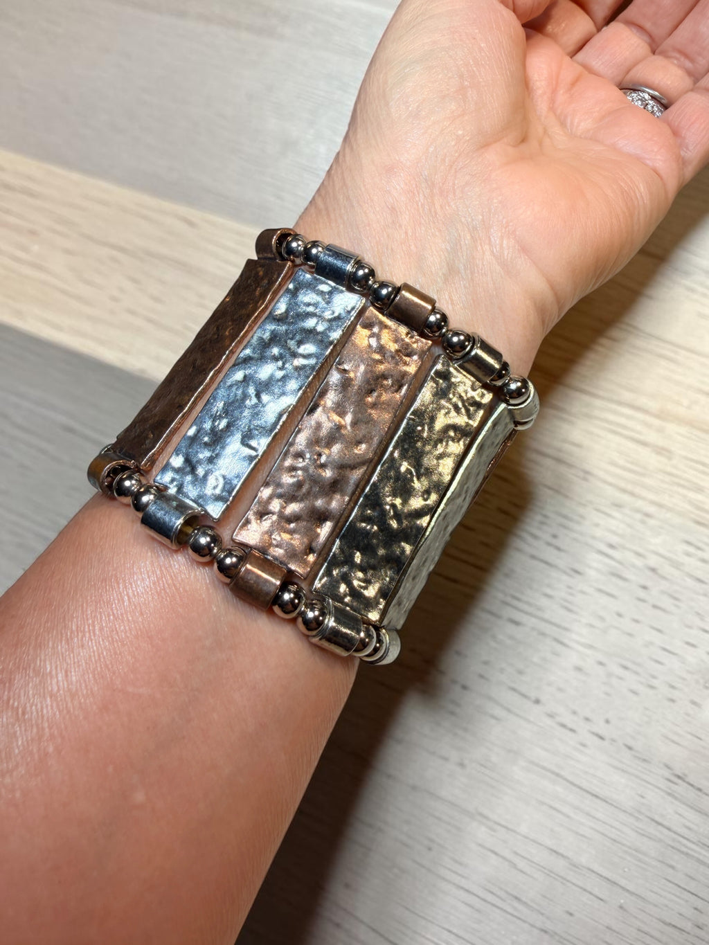 METAL STRETCH BRACELET