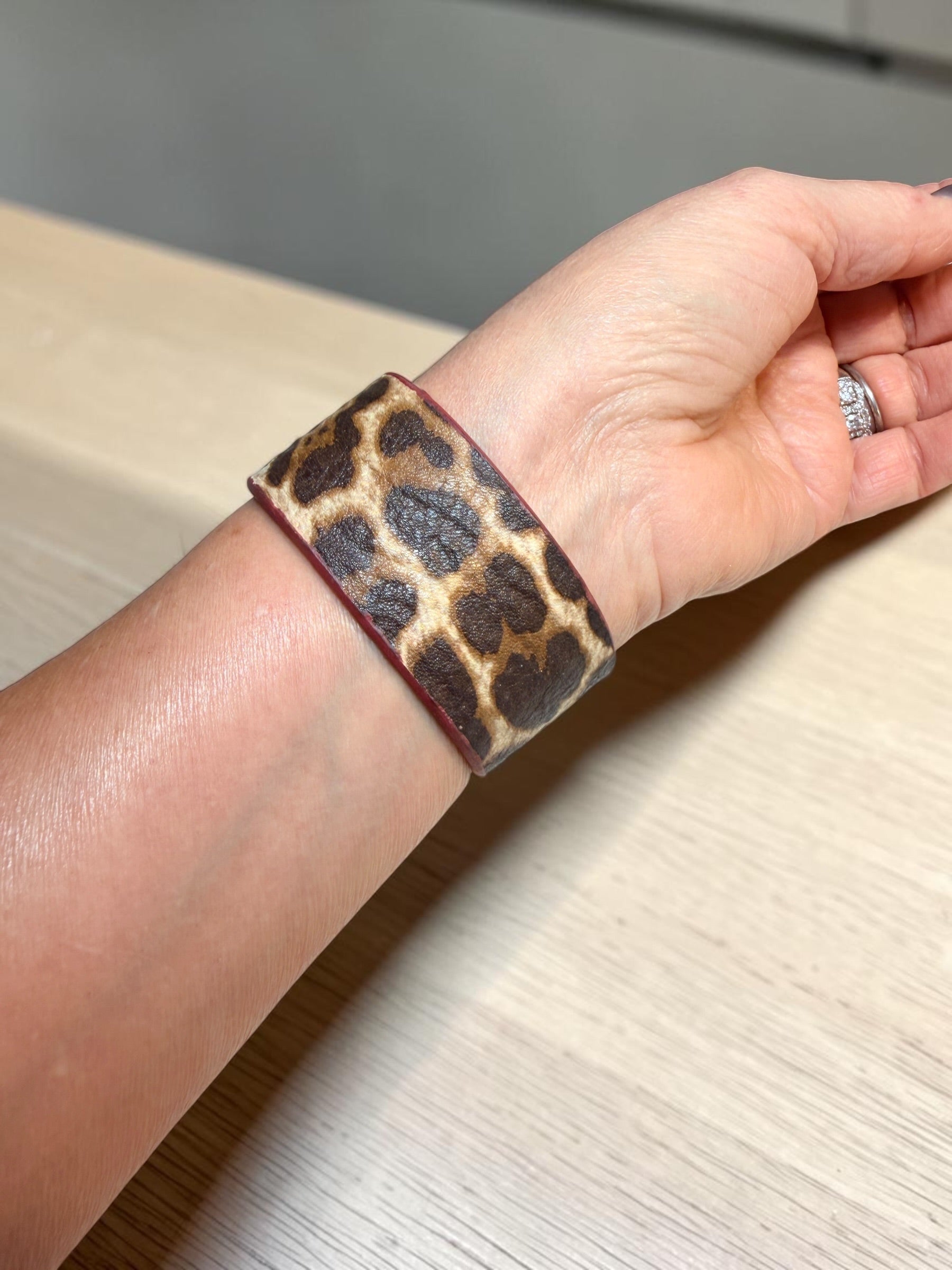 JESSICA SIMPSON BRACELET