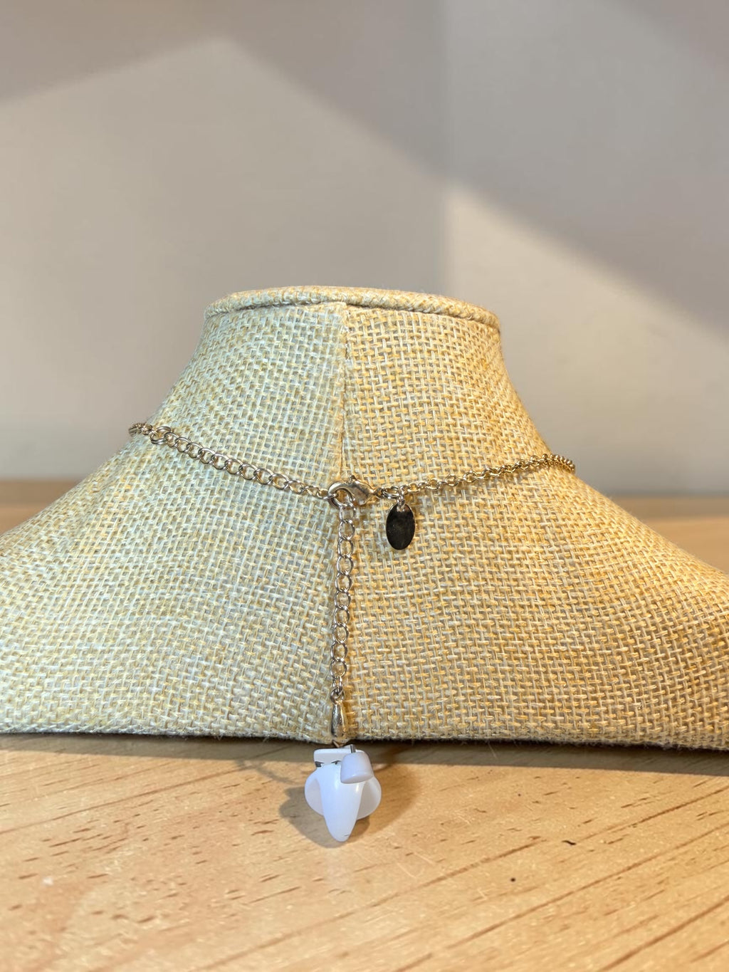 LIA SOPHIA HAMMERED PENDANT NECKLACE