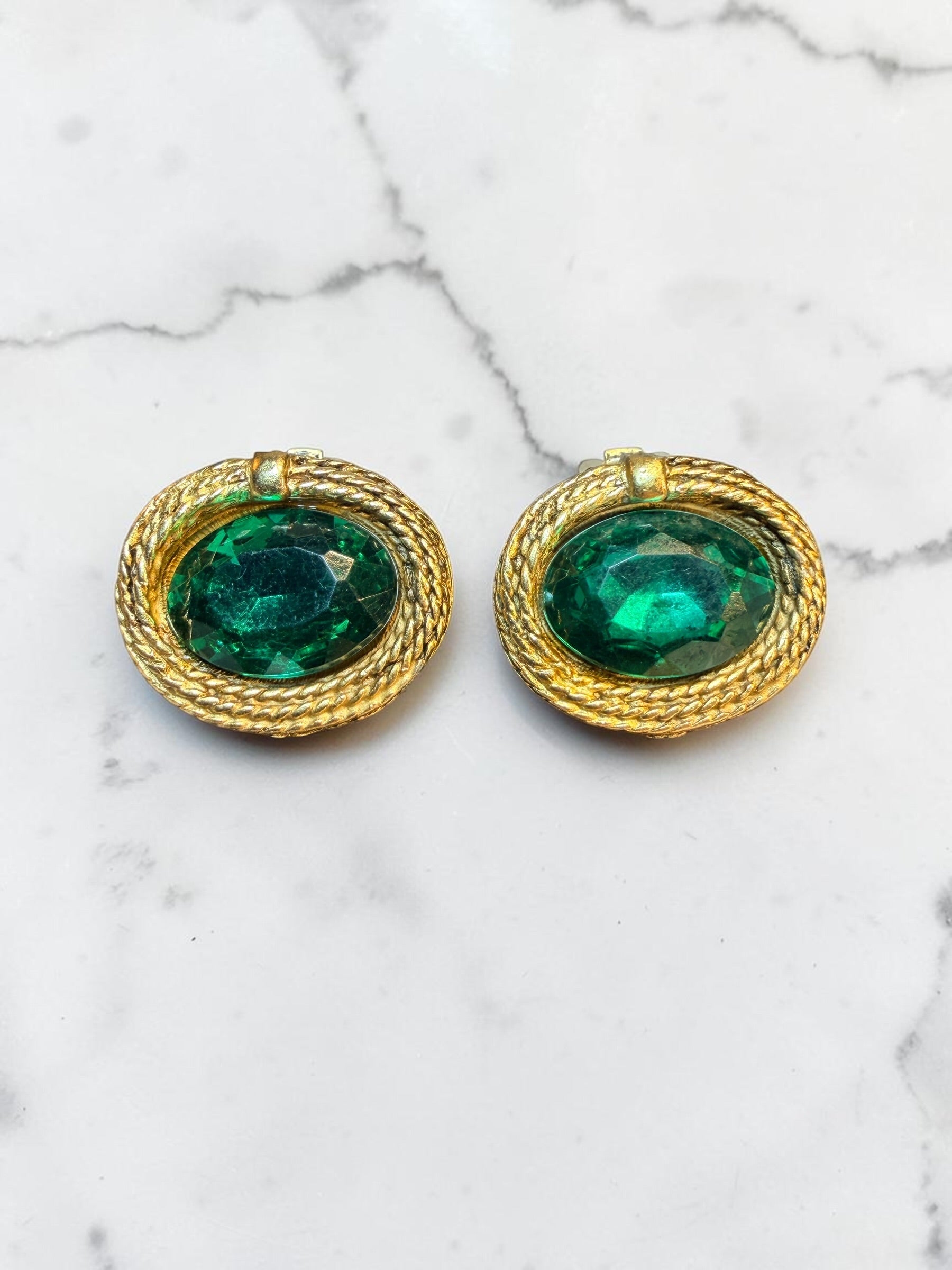EMERALD GREEN EARRINGS