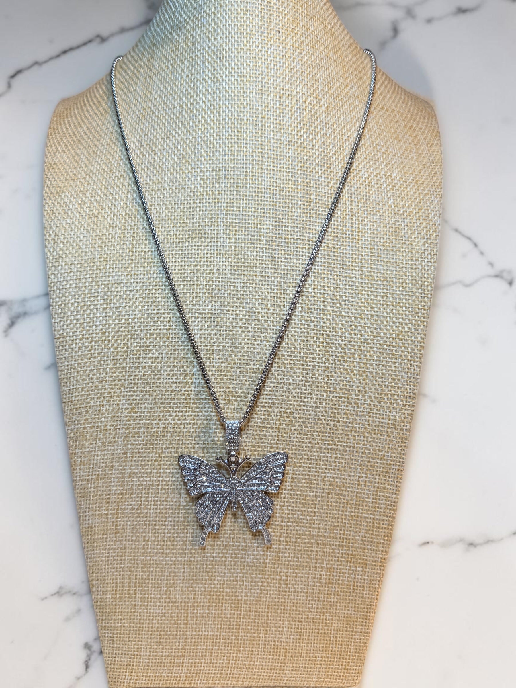 RHINESTONE BUTTERFLY NECKLACE