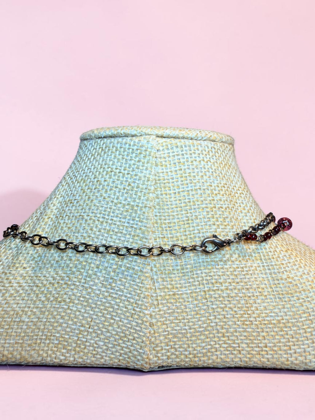 RED GLASS BEADED NECKLACE