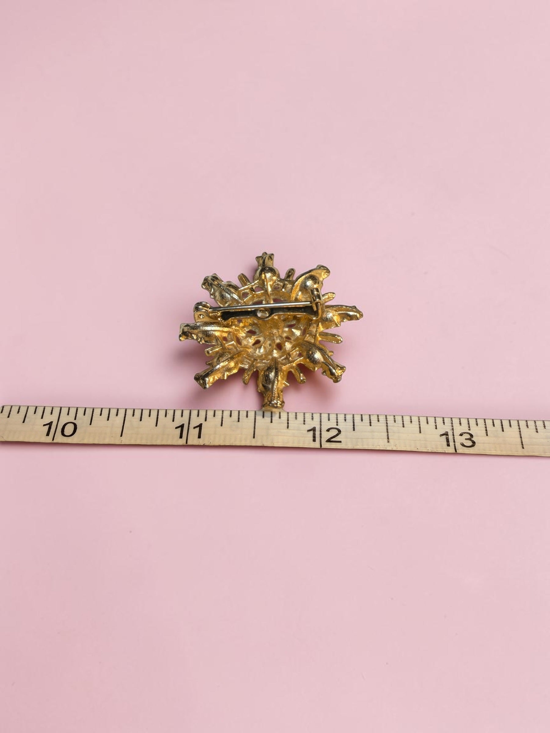 SNOWFLAKE RHINESTONE BROOCH