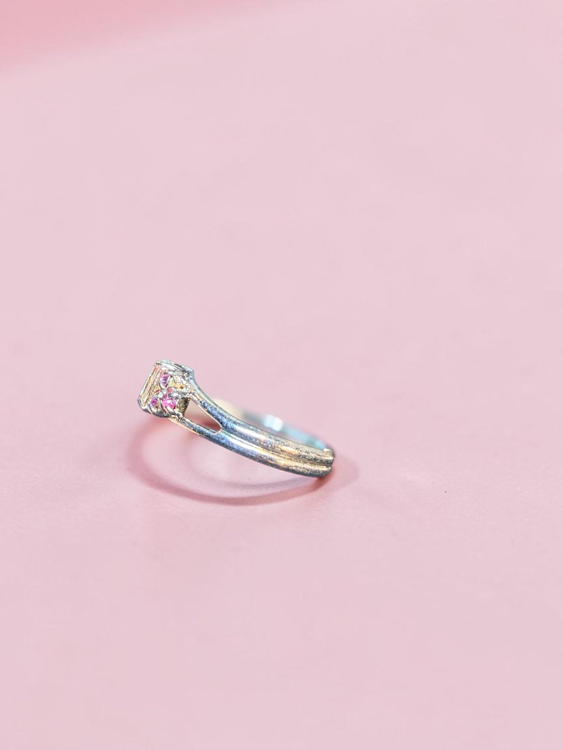RHINESTONE RING