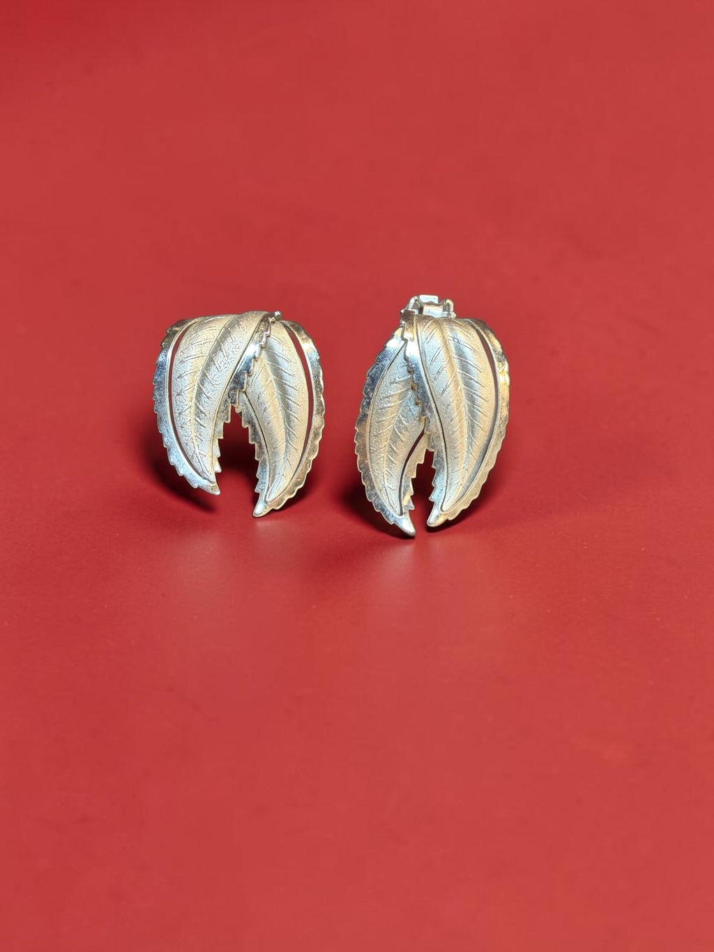 VINTAGE LEAF EARRINGS
