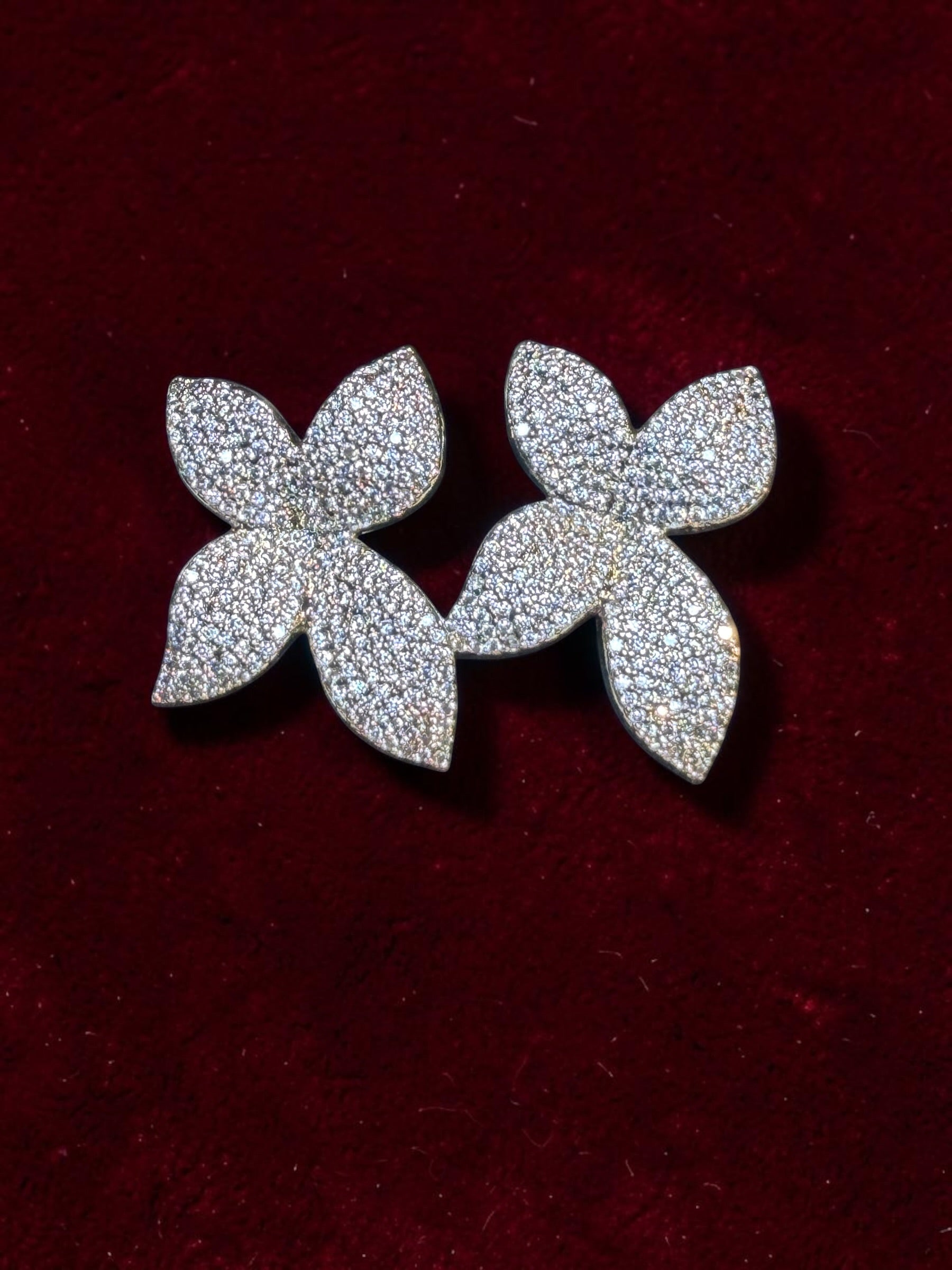 NICE FLORAL EARRINGS
