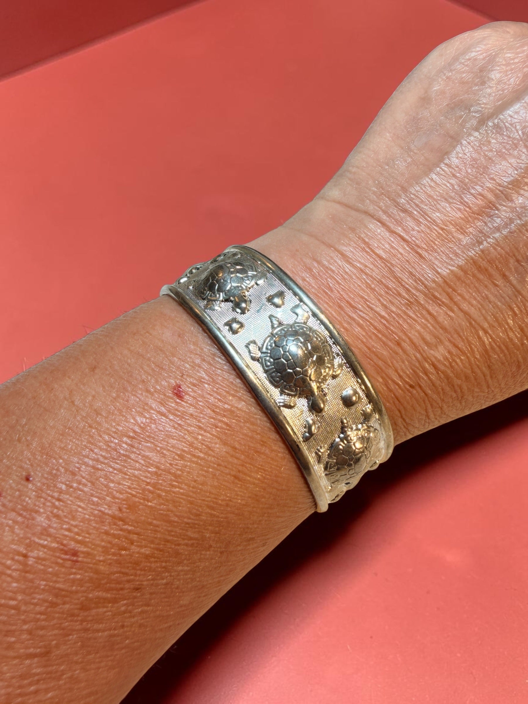 SILVER BRACELET