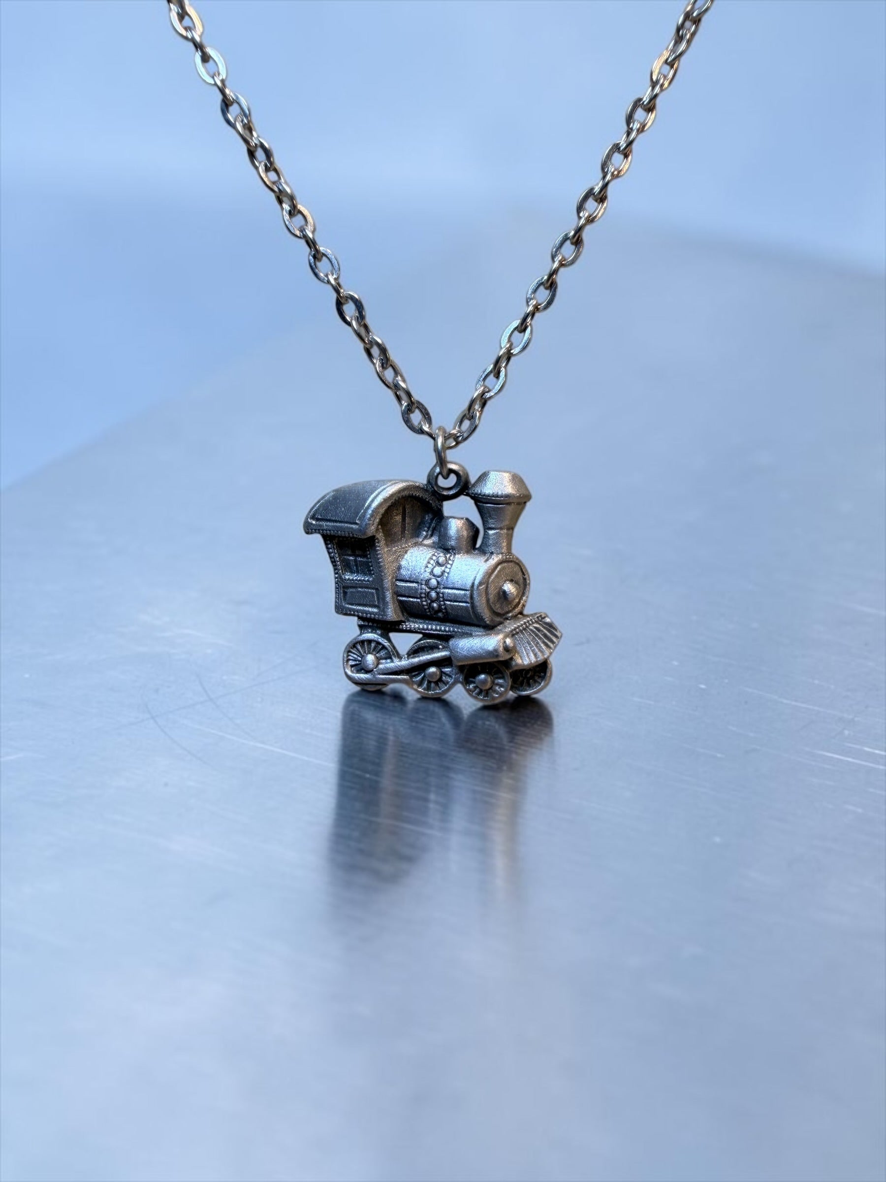 VINTAGE TRAIN NECKLACE