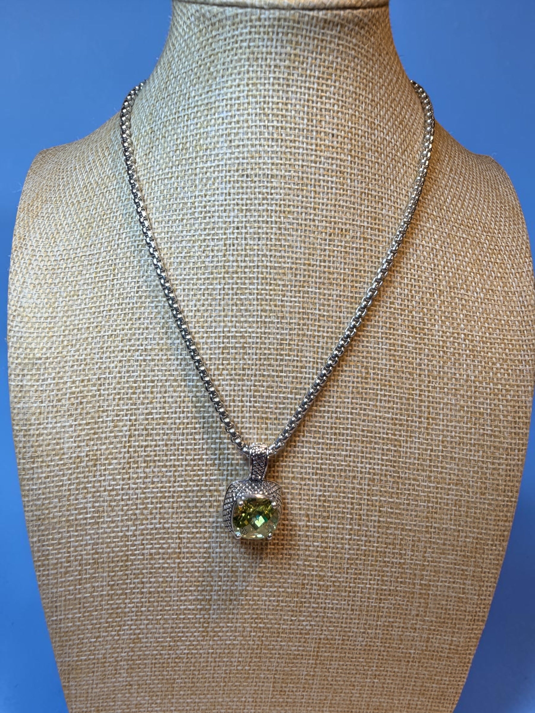PREMIER DESIGNS GREEN GLASS STONE