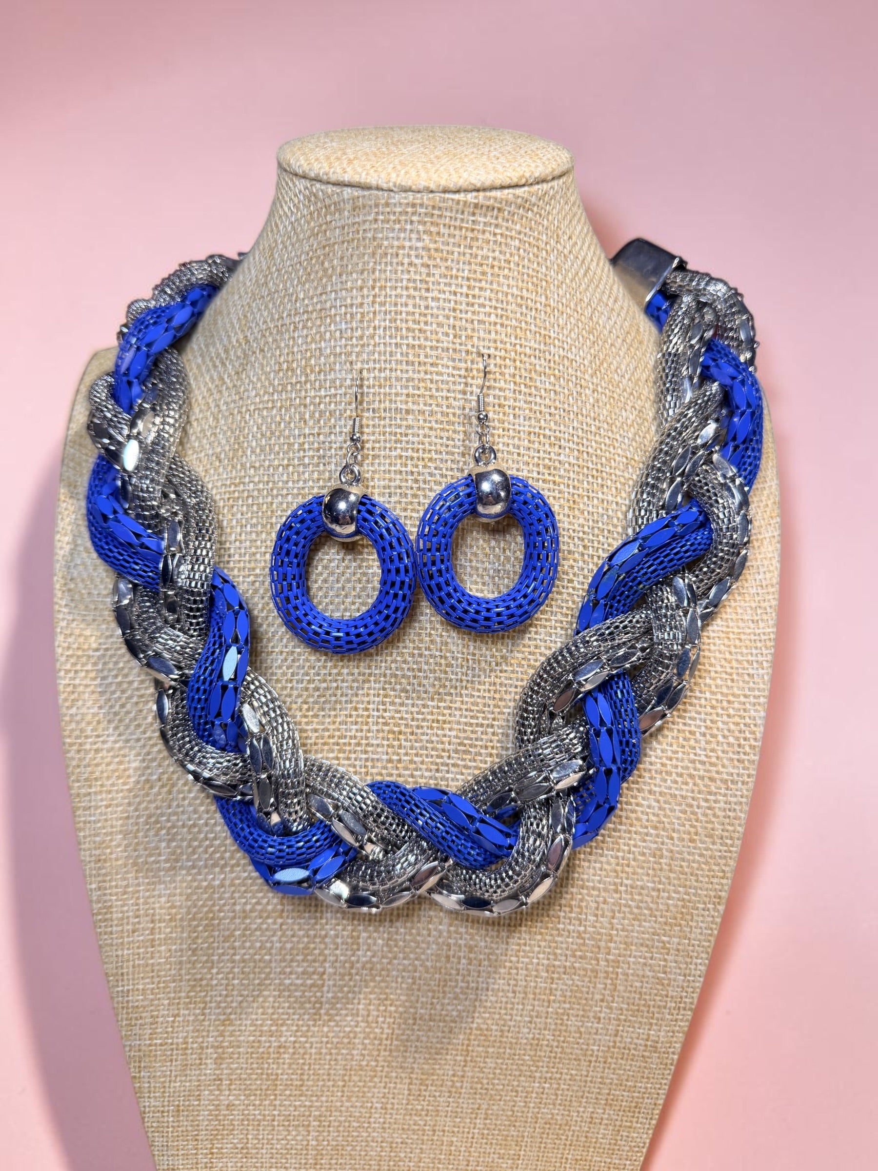 SILVER & BLUE NECKLACE & EARRING SET