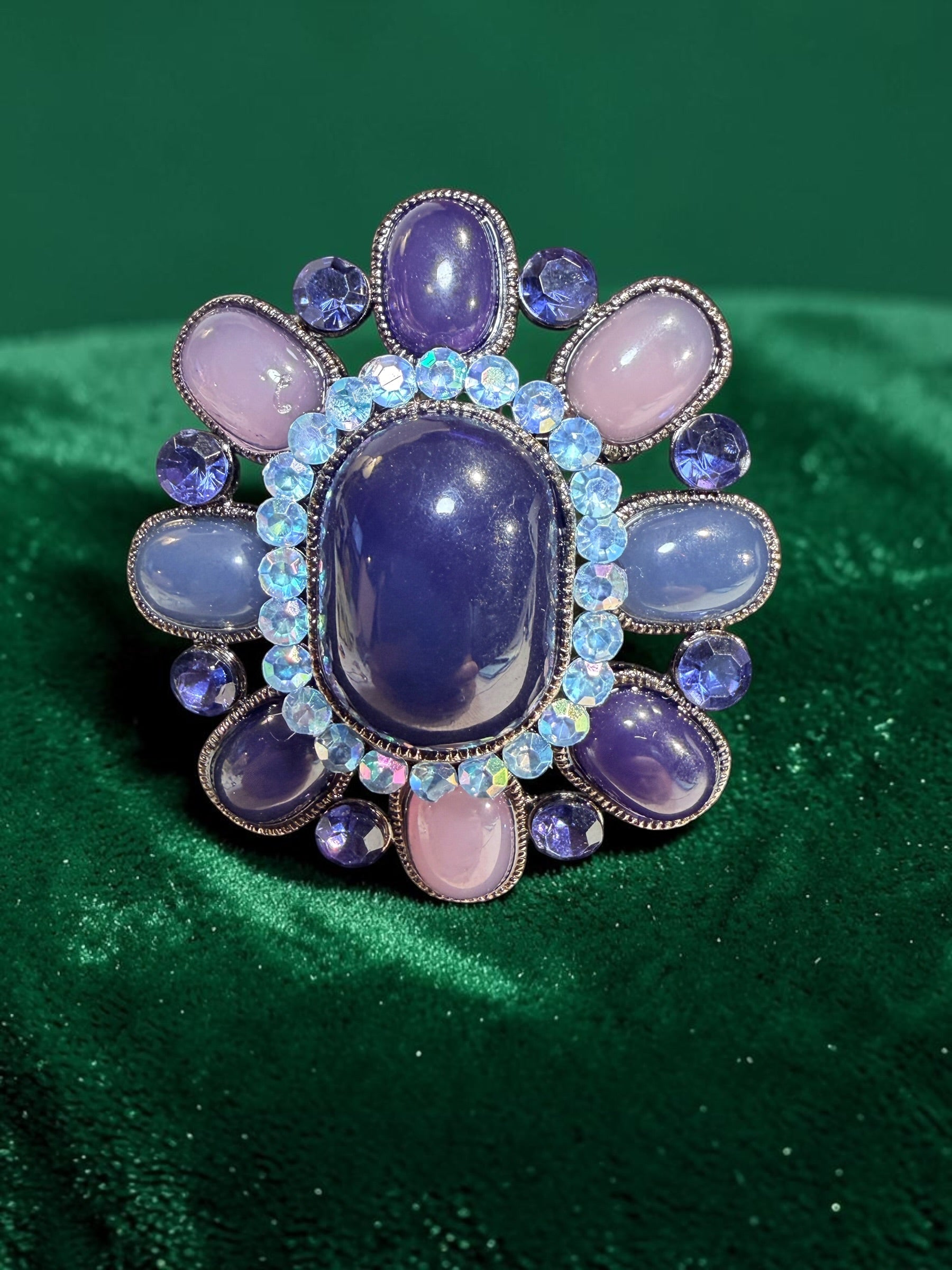 LARGE PURPLE PENDANT OR BROOCH