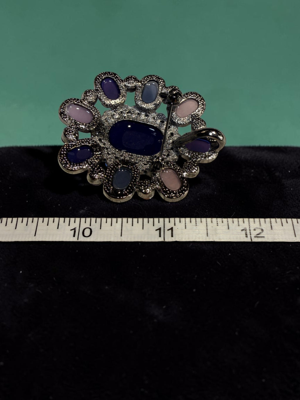 LARGE PURPLE PENDANT OR BROOCH
