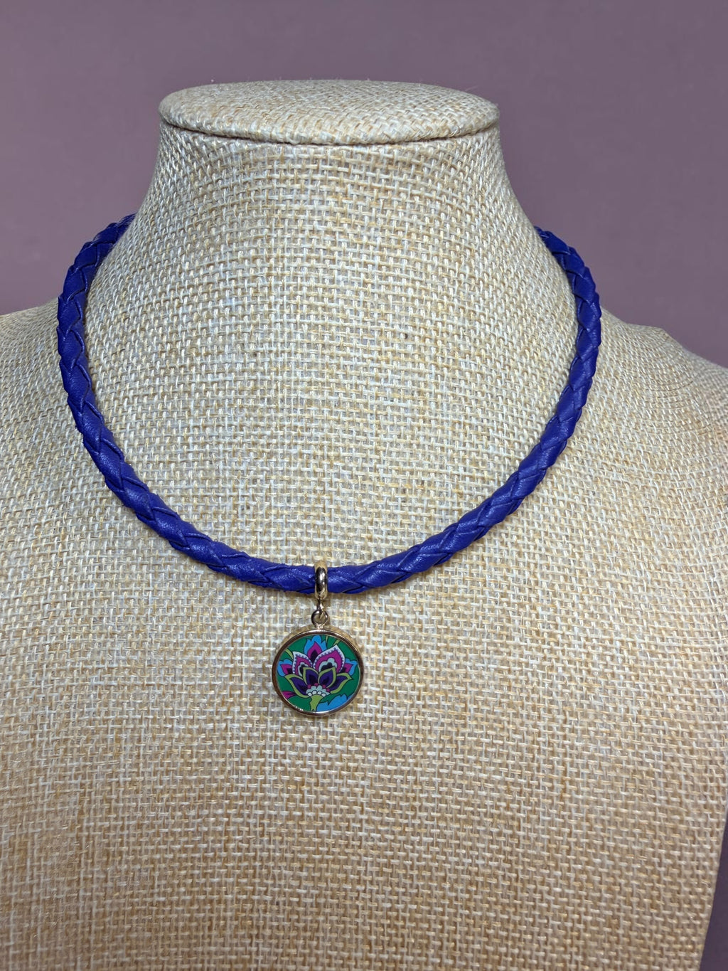 VERA BRADLEY NECKLACE