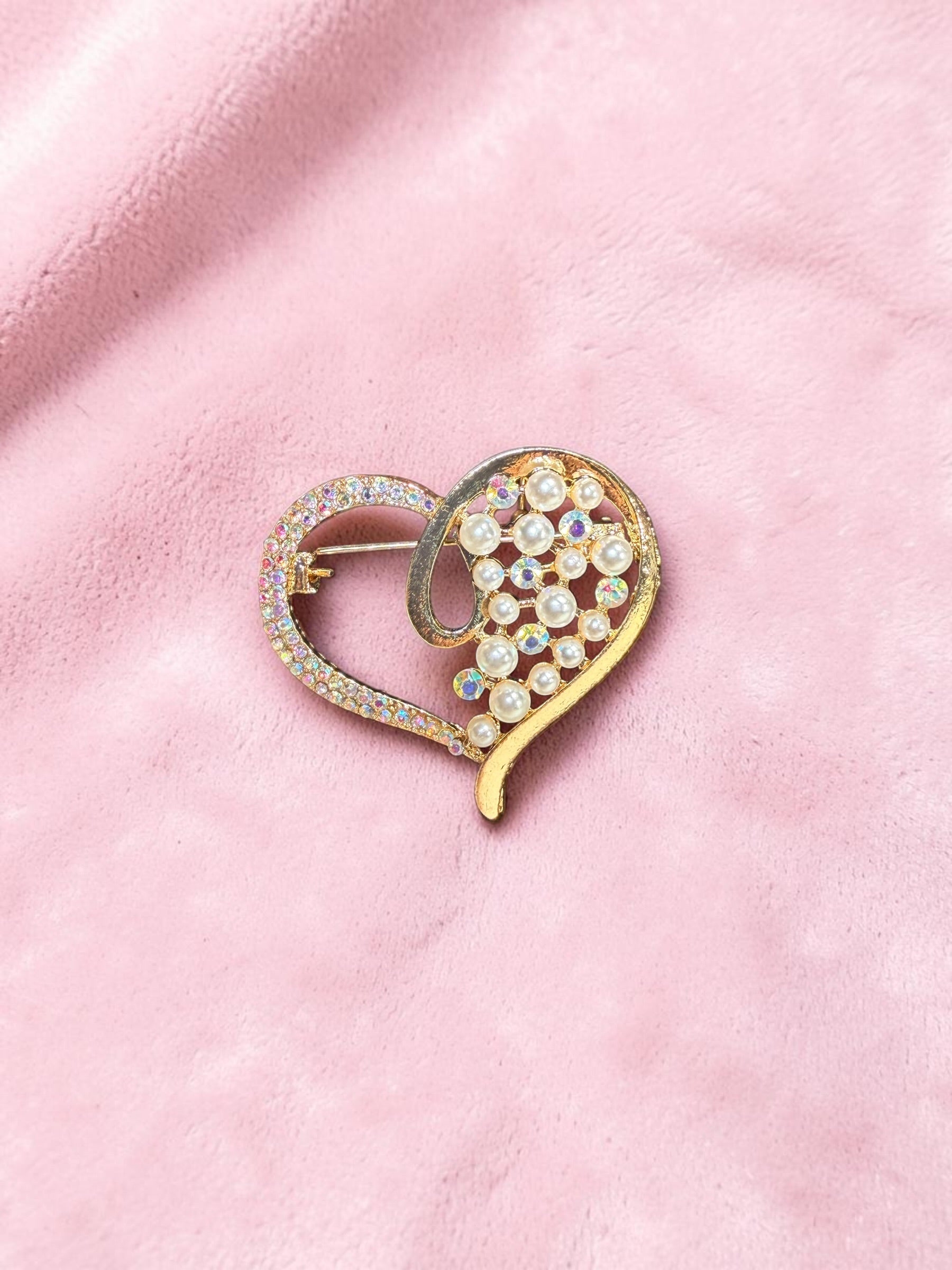 PEARLS & RHINESTONE BROOCH