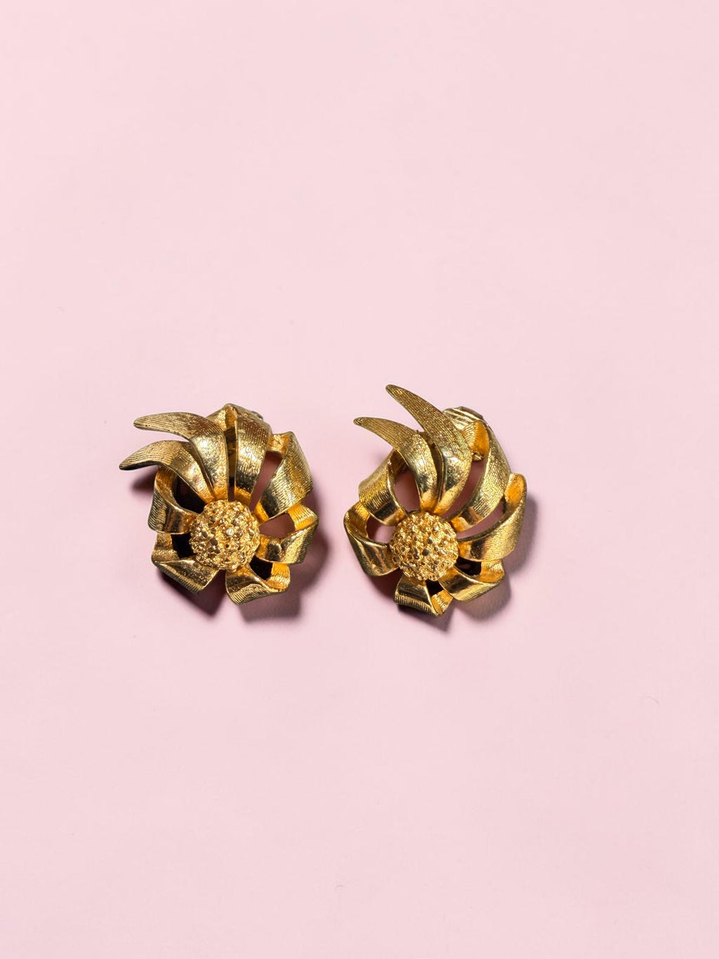 VINTAGE GOLD EARRINGS