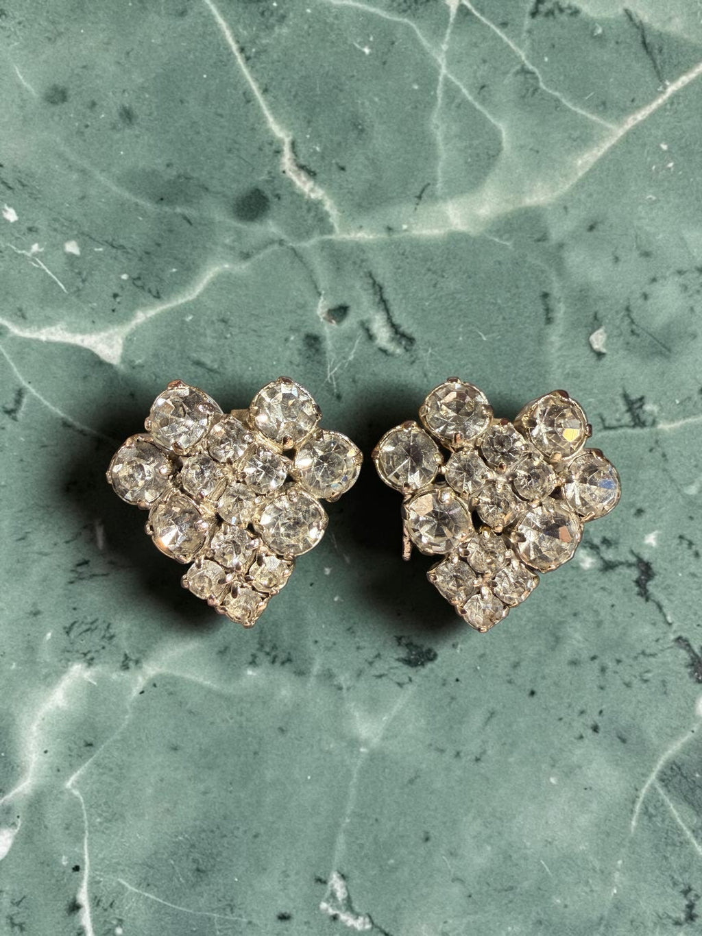 VINTAGE RHINESTONE HEART SHAPED EARRINGS