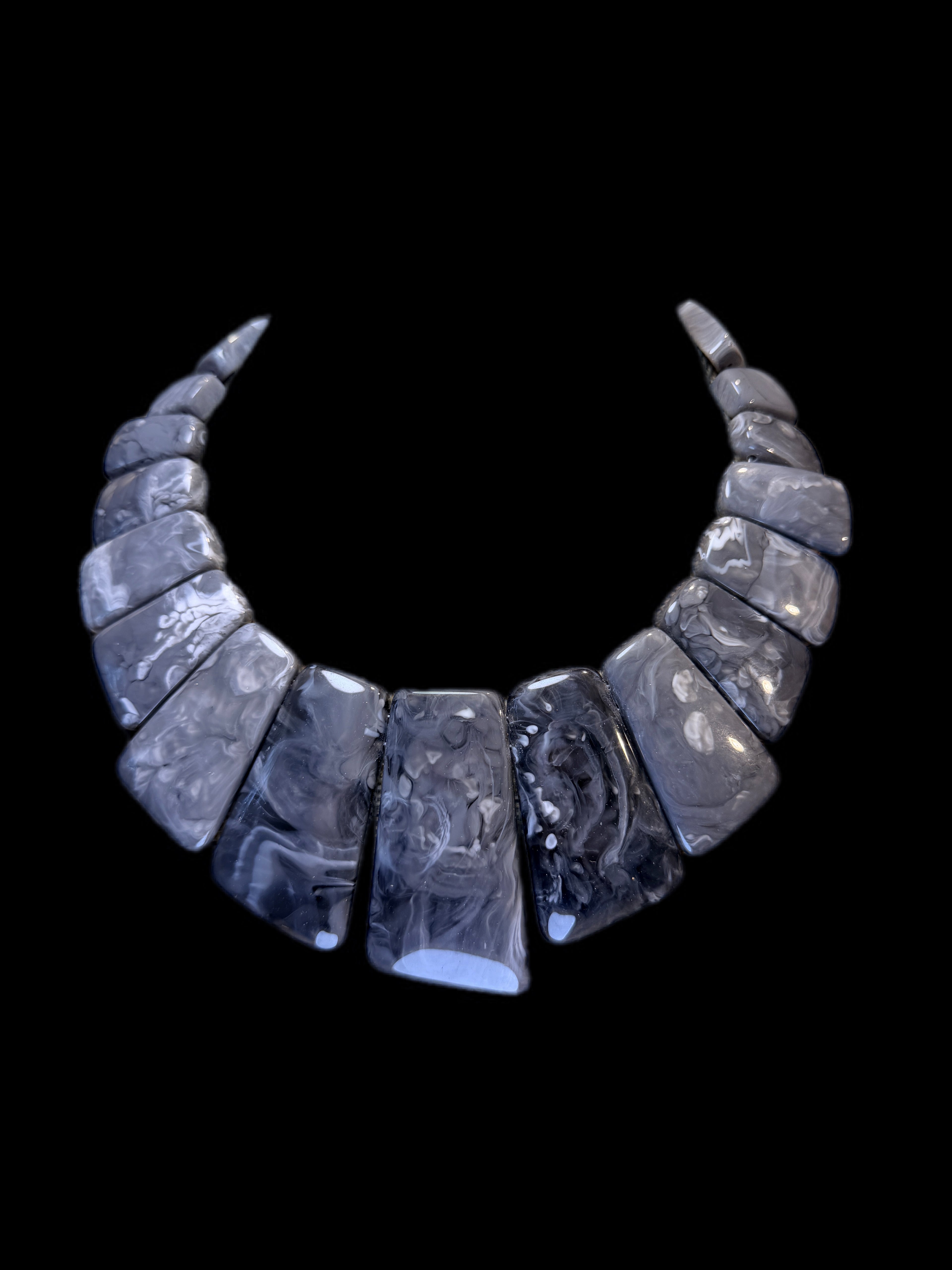GREY & BLACK NECKLACE