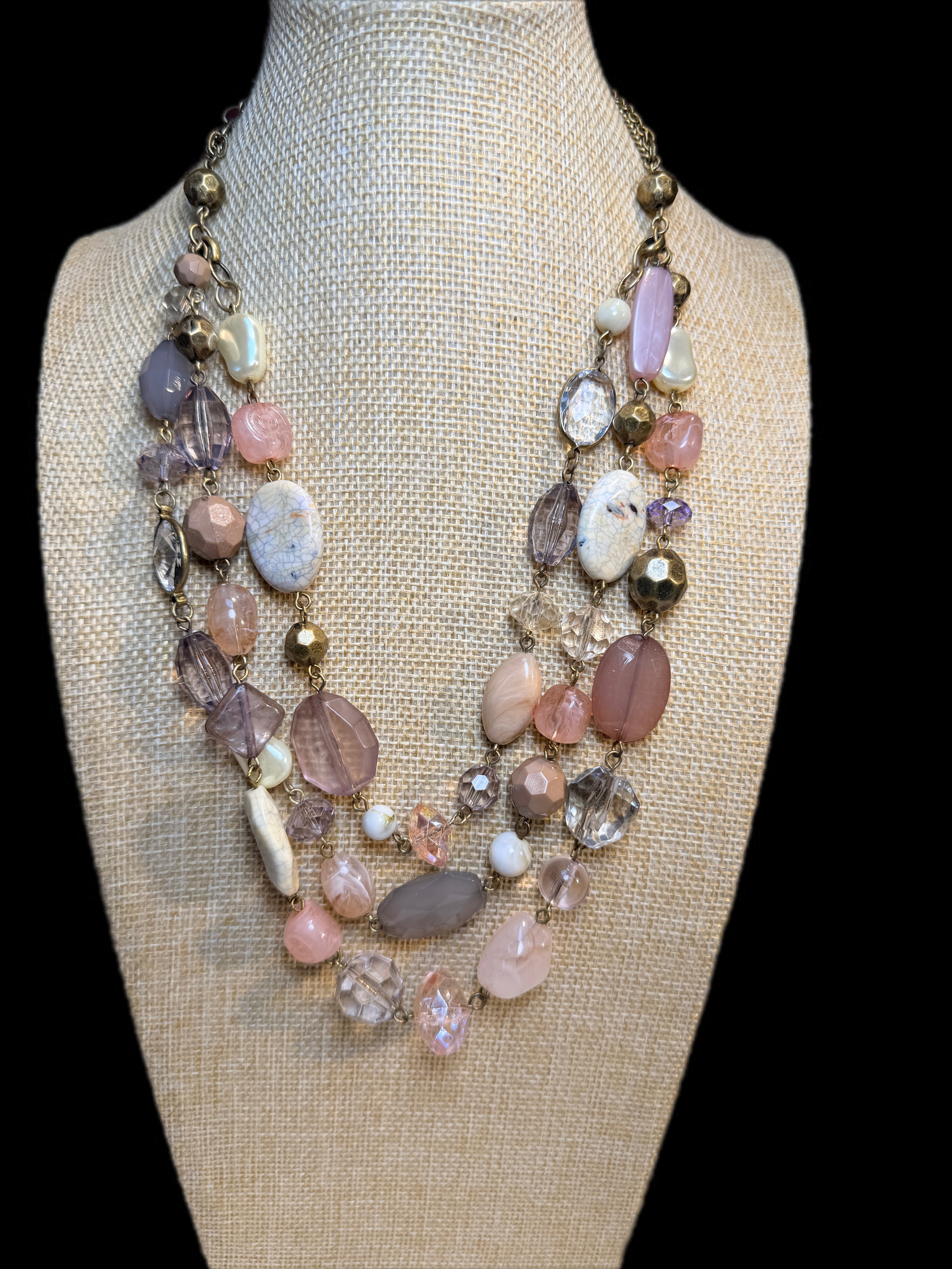 PREMIER DESIGNS NECKLACE