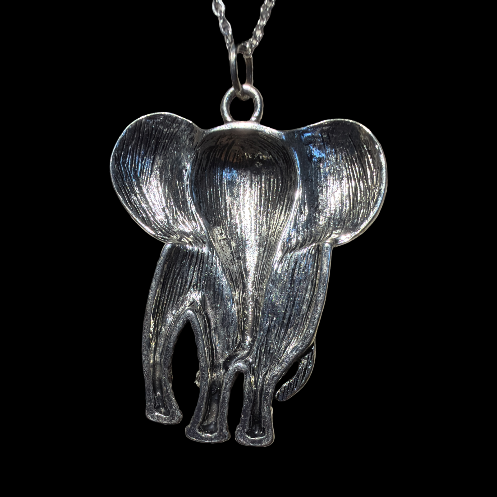 ELEPHANT NECKLACE