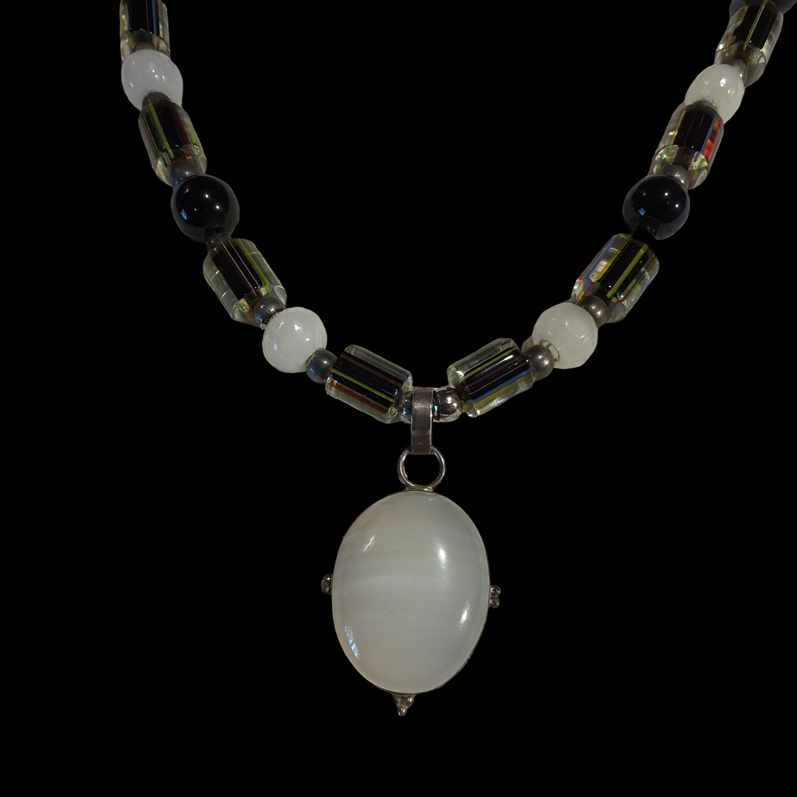 WHAT A STUNNER NEPHRITE NECKLACE